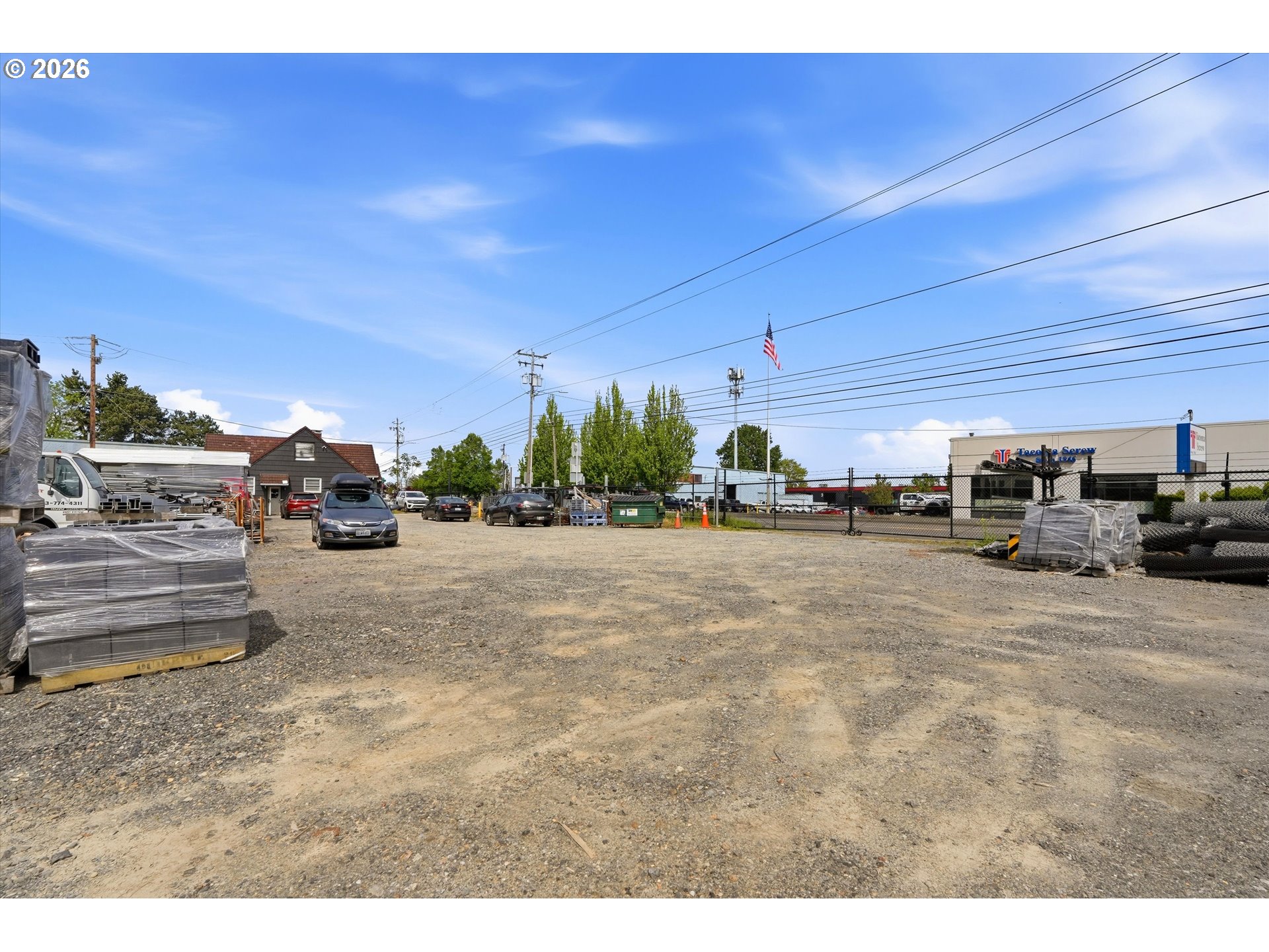 main property photo 23