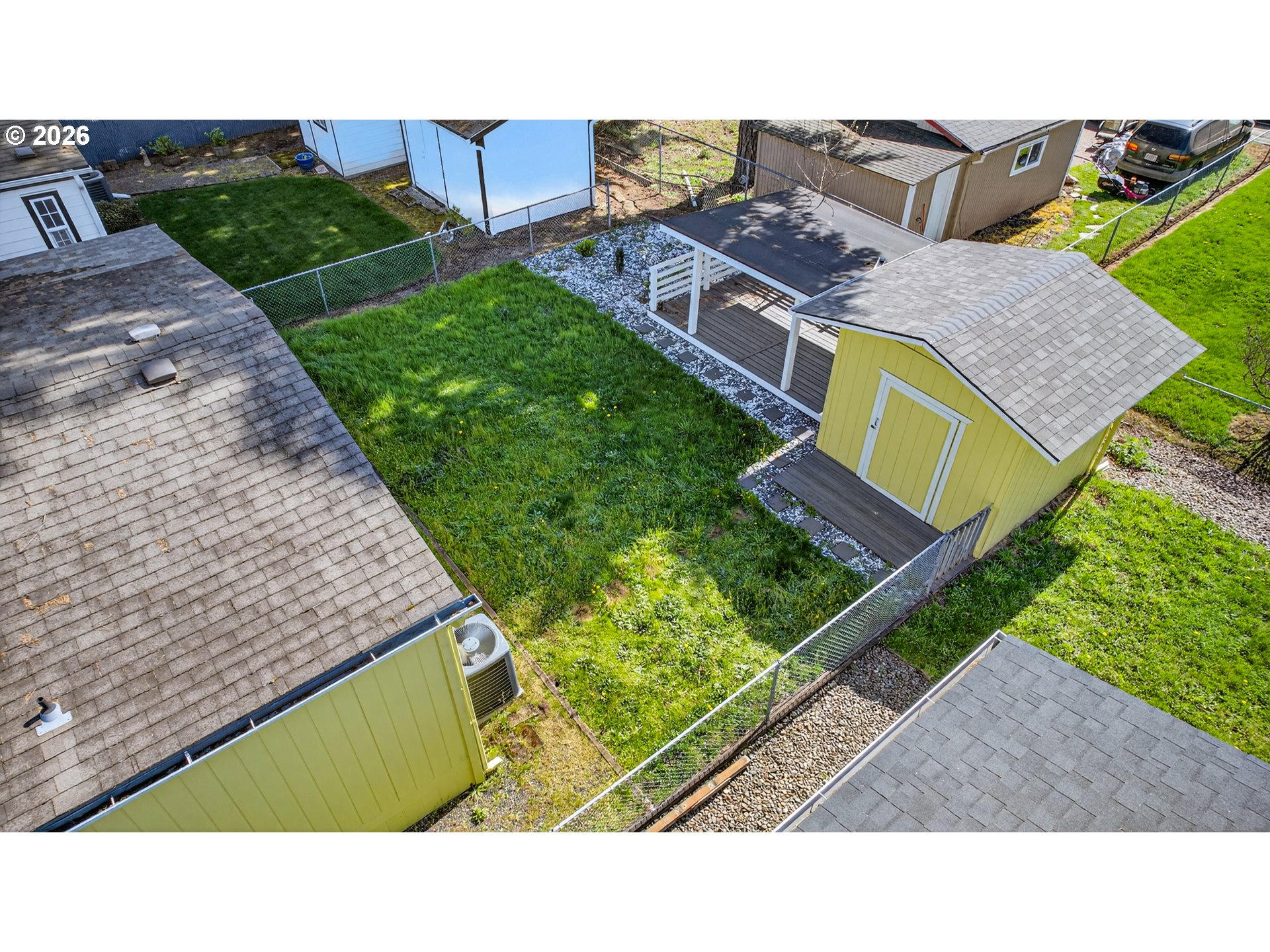 main property photo 40