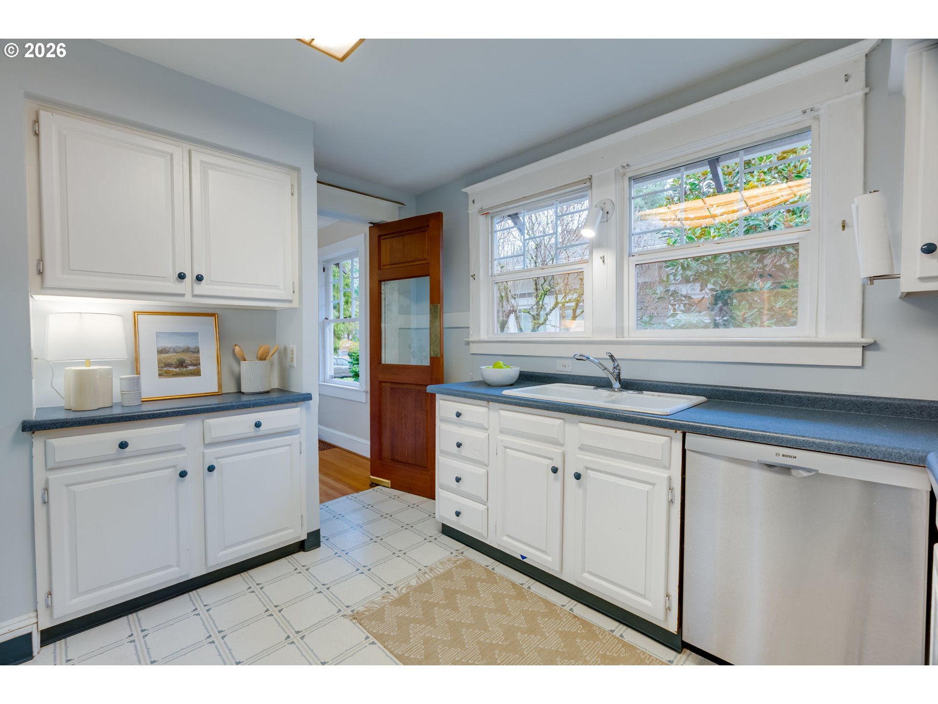 property viewer photo 11