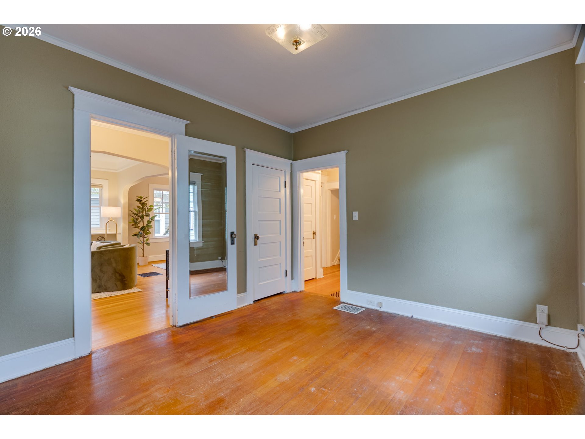 property viewer photo 26
