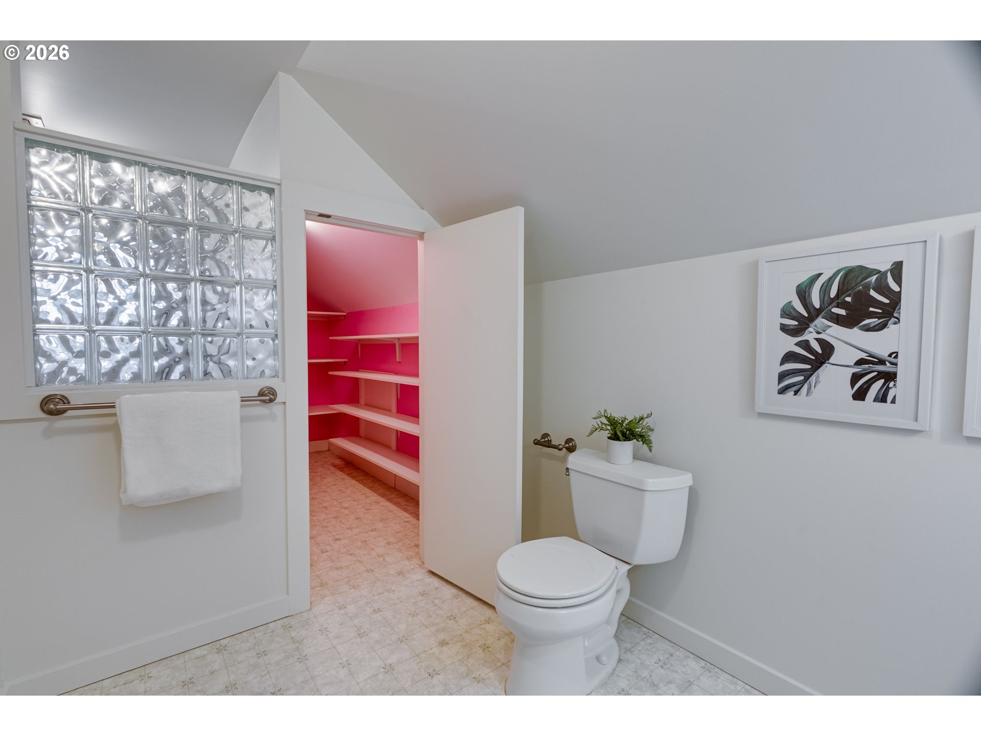 property viewer photo 34