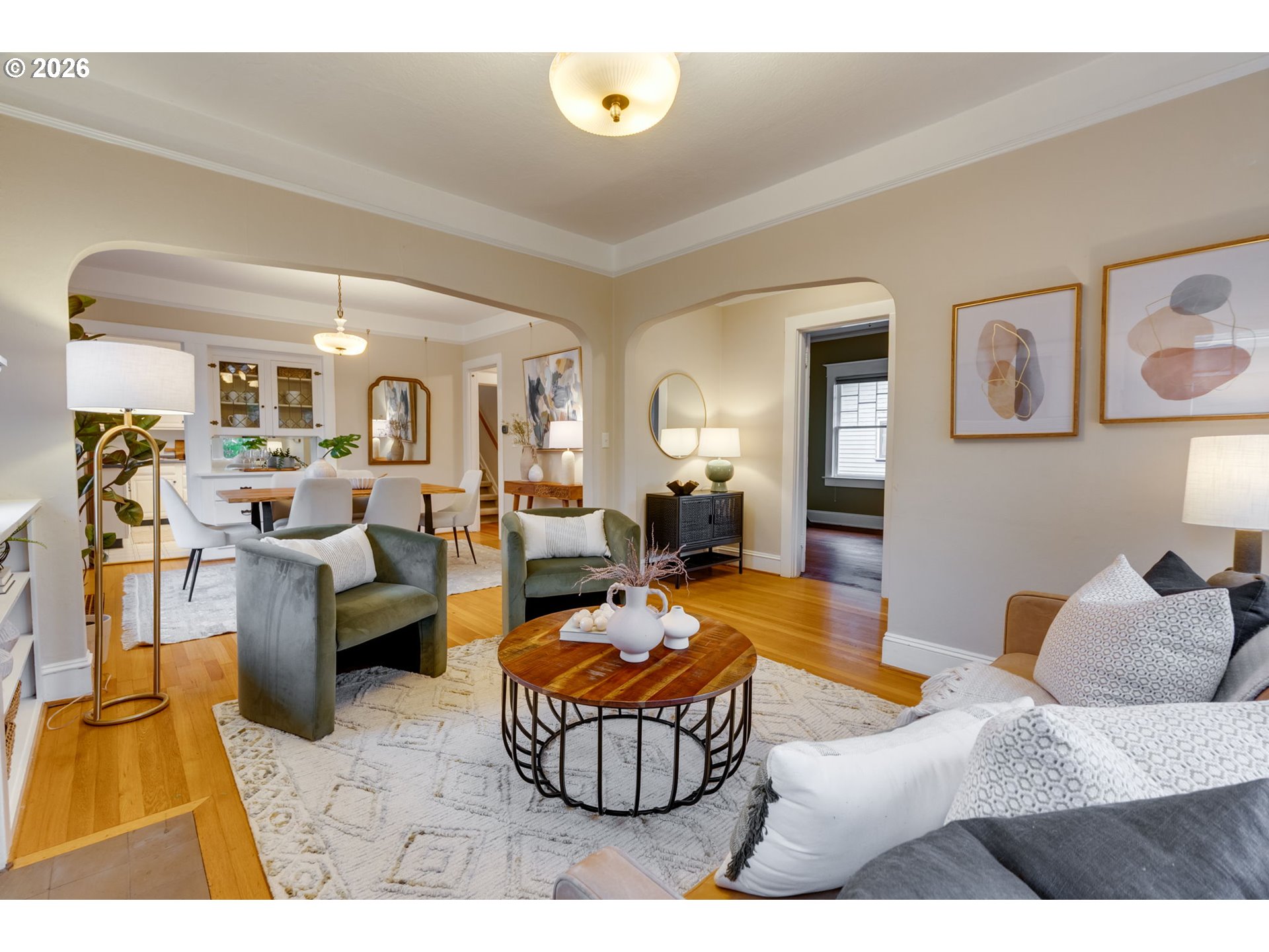 property viewer photo 7