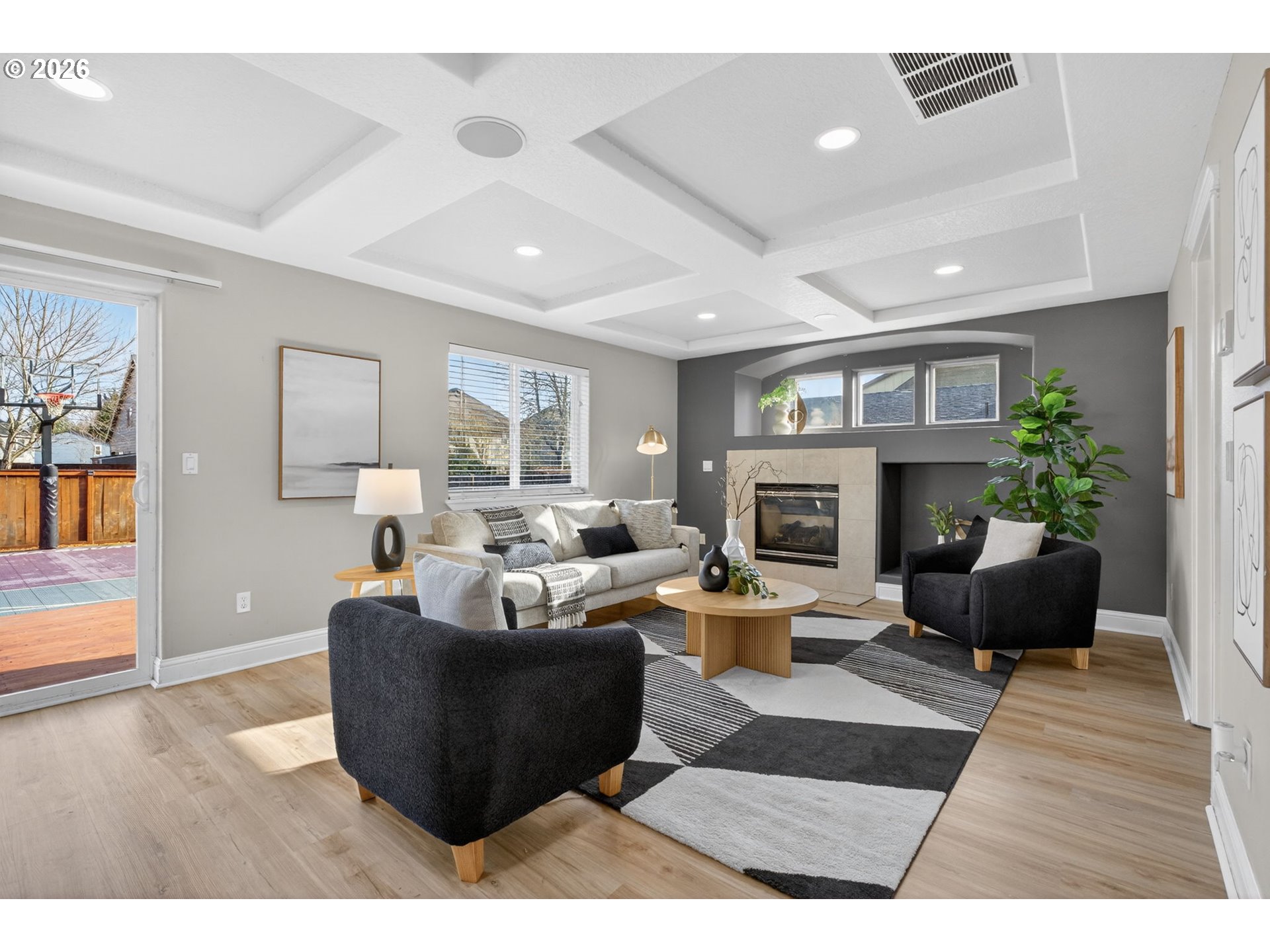 property viewer photo 20