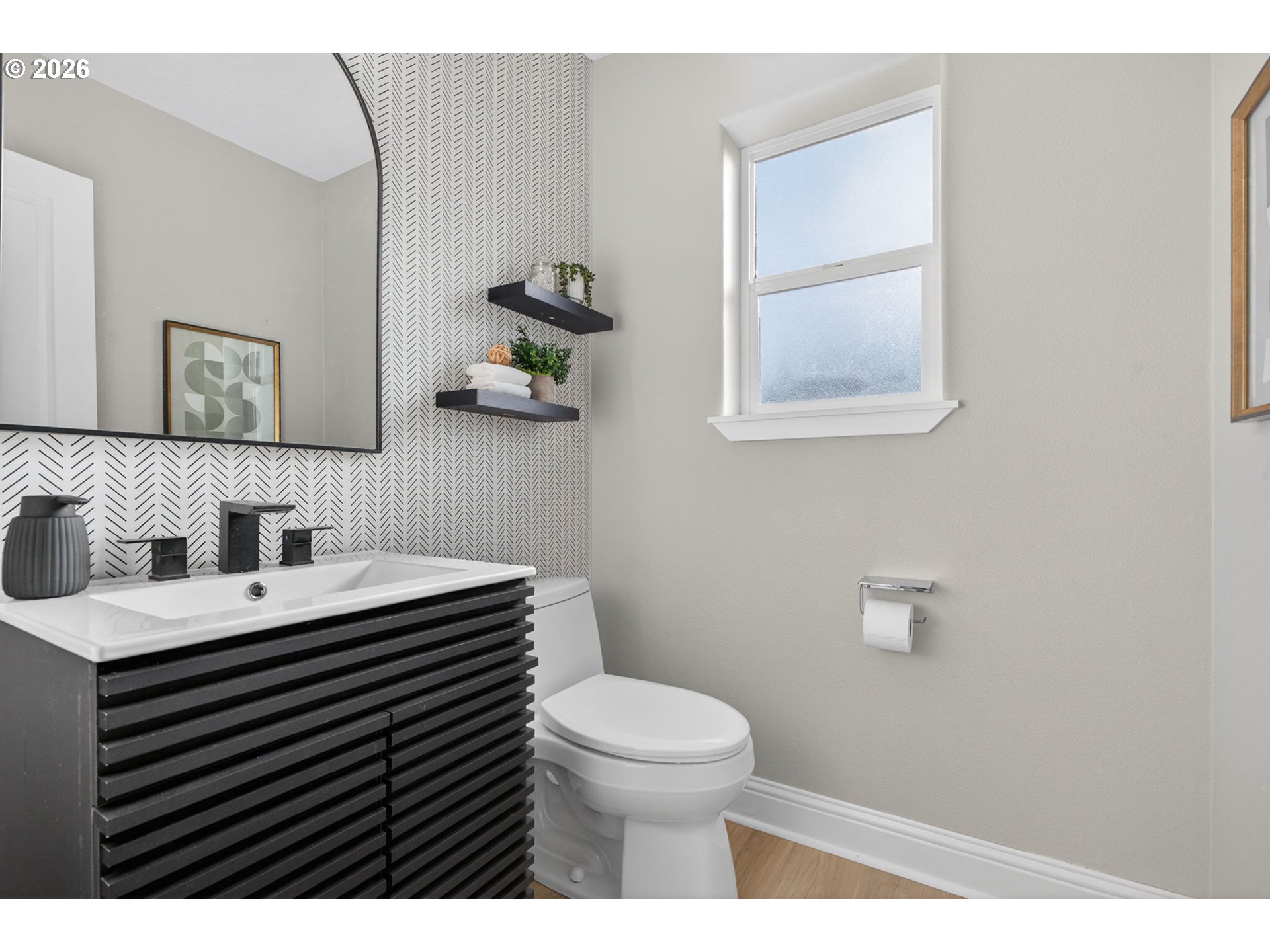 property viewer photo 26