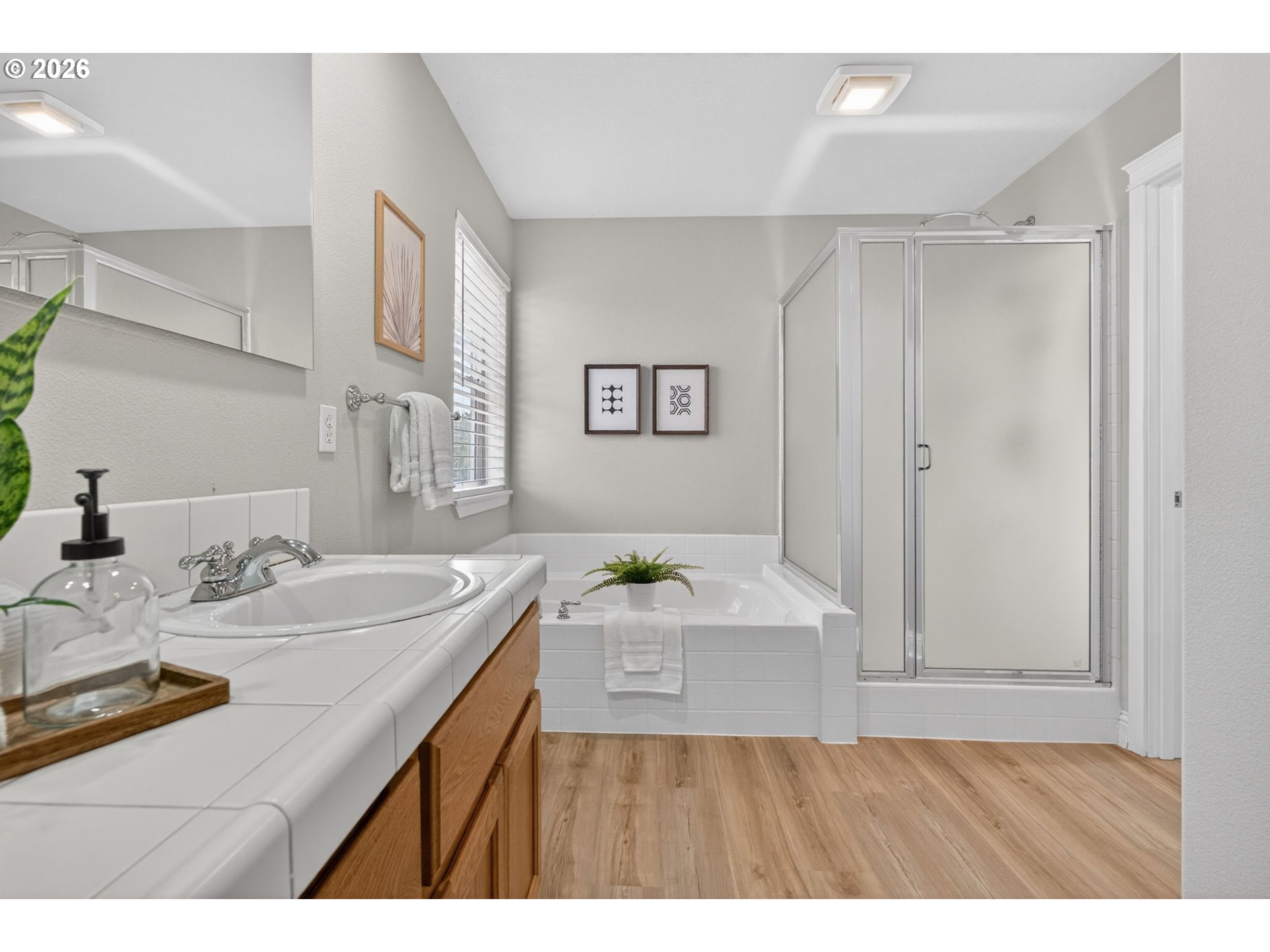 property viewer photo 32