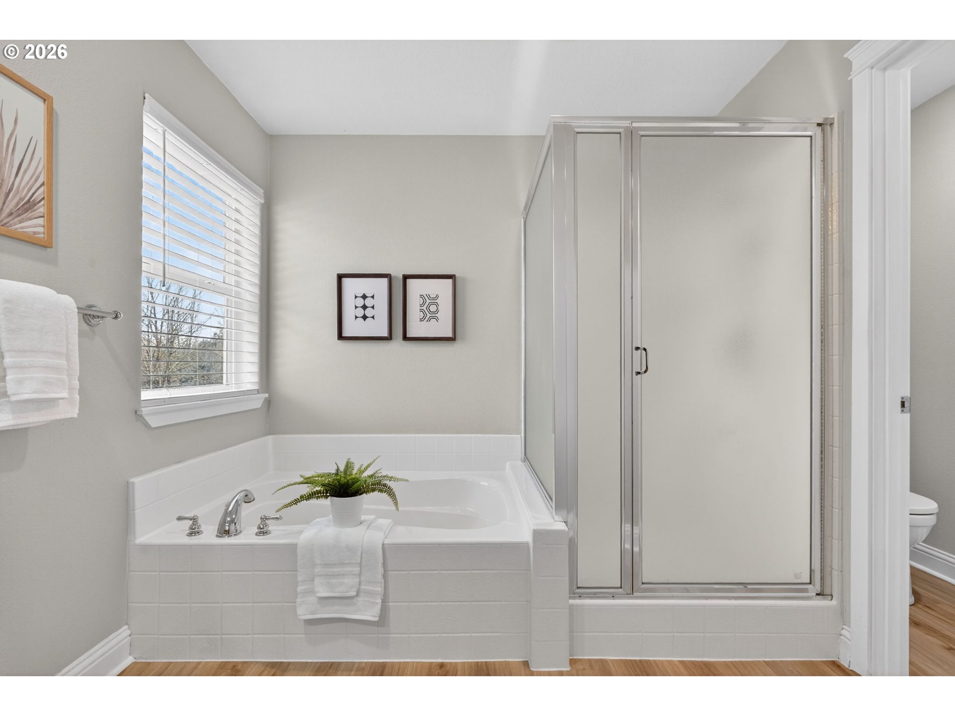 property viewer photo 33