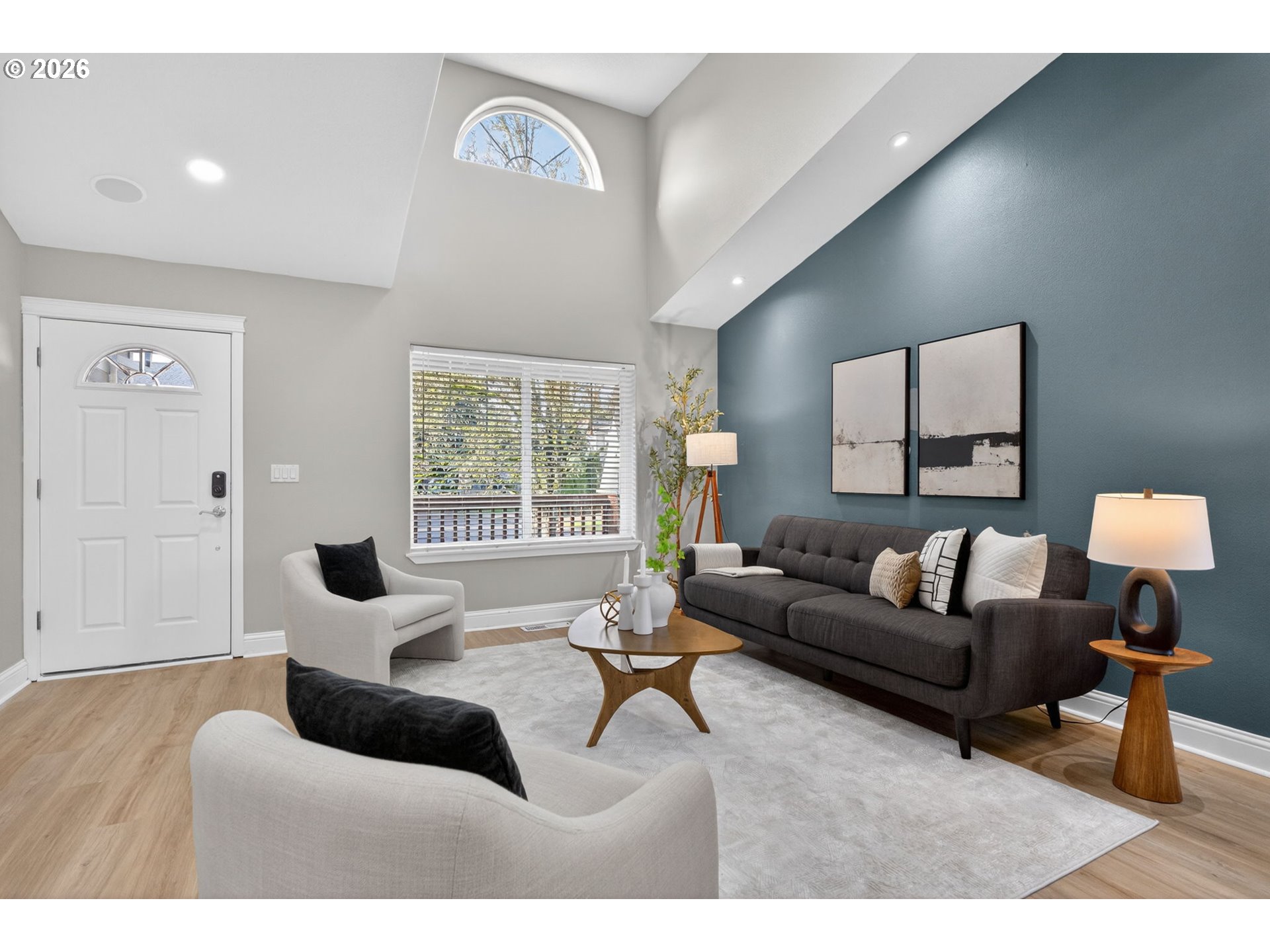 property viewer photo 5