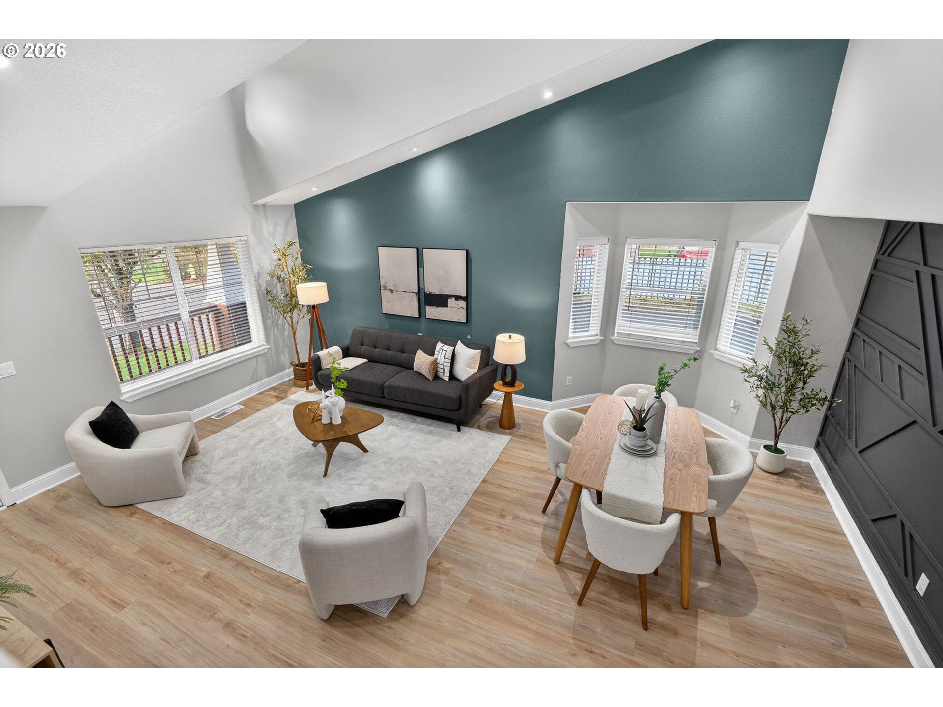property viewer photo 7