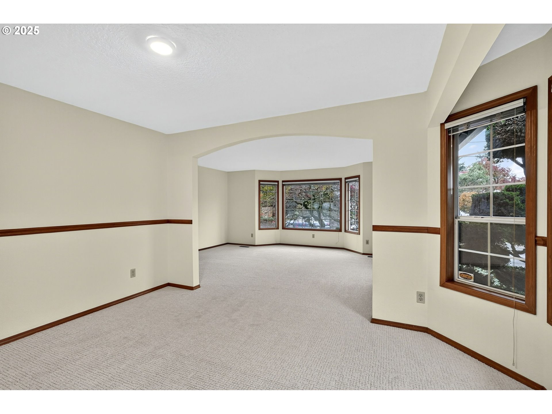 property viewer photo 10