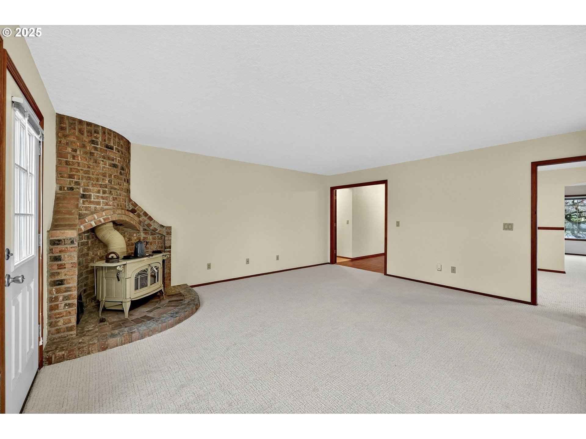 property viewer photo 13