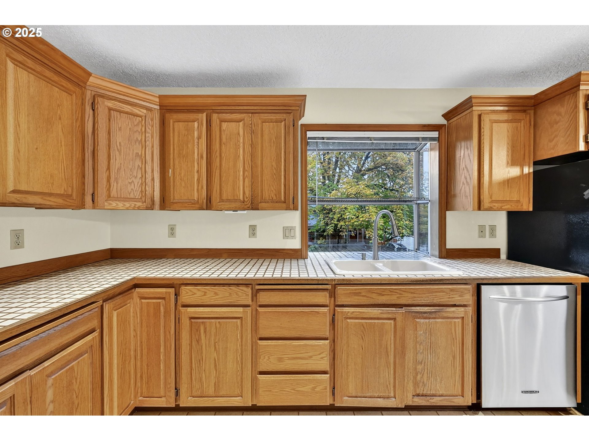 property viewer photo 19