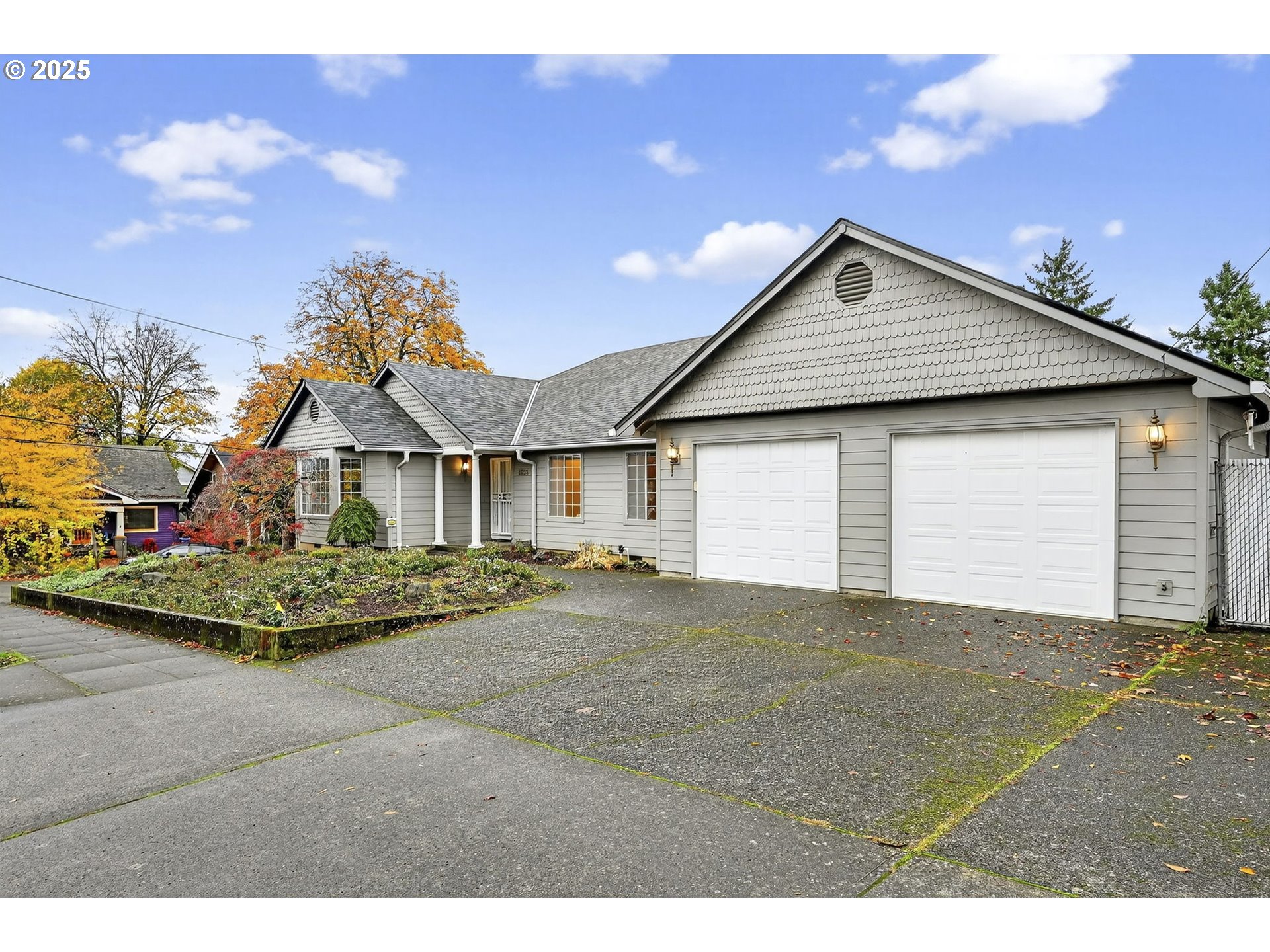 property viewer photo 2