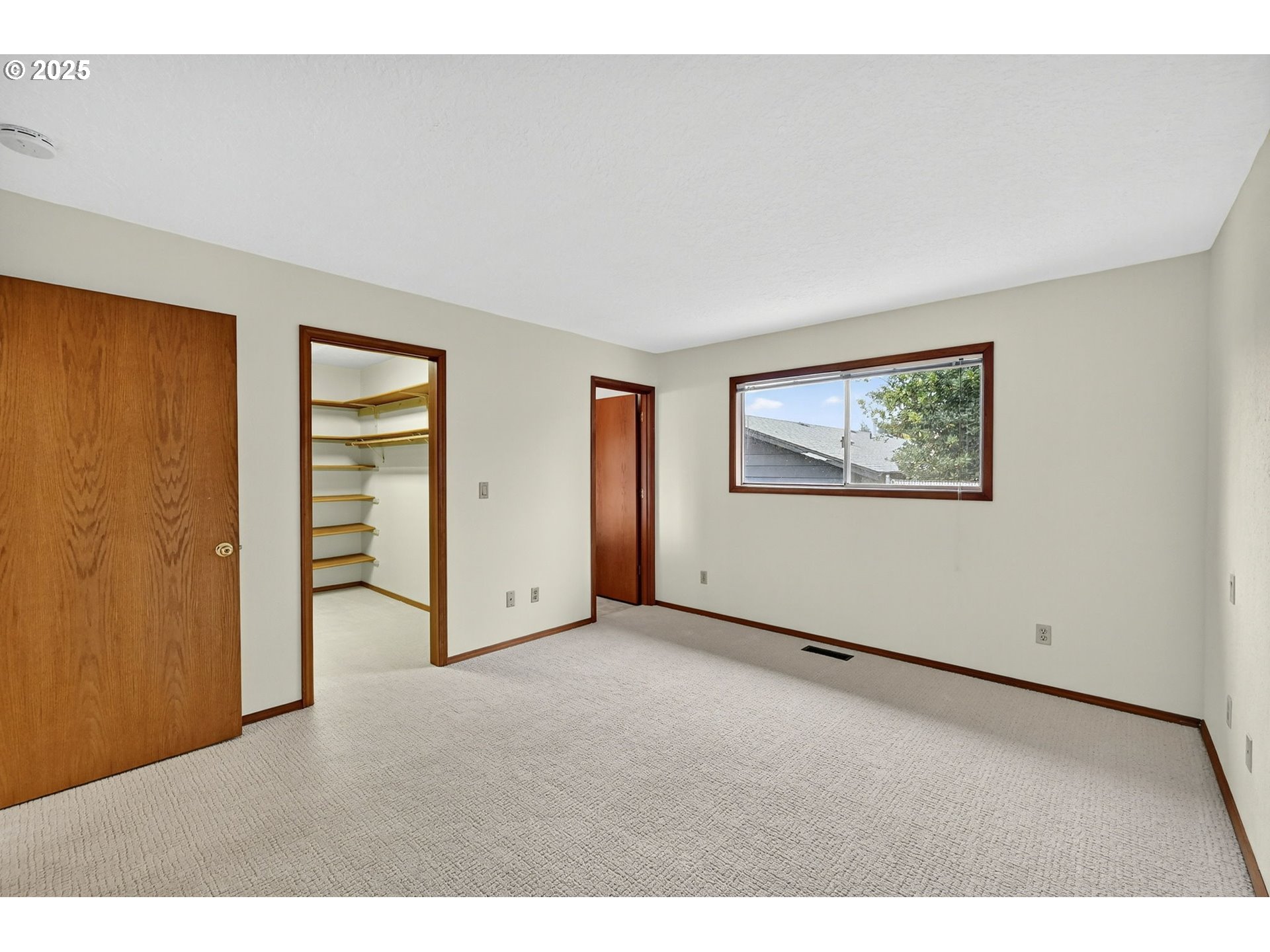property viewer photo 21