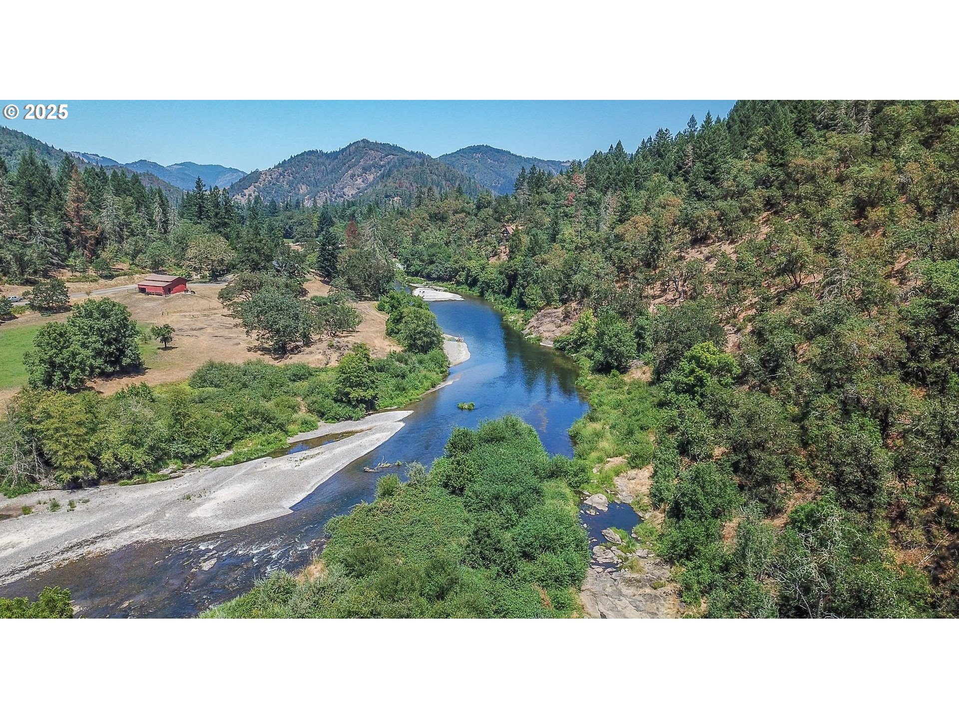 main property photo 30