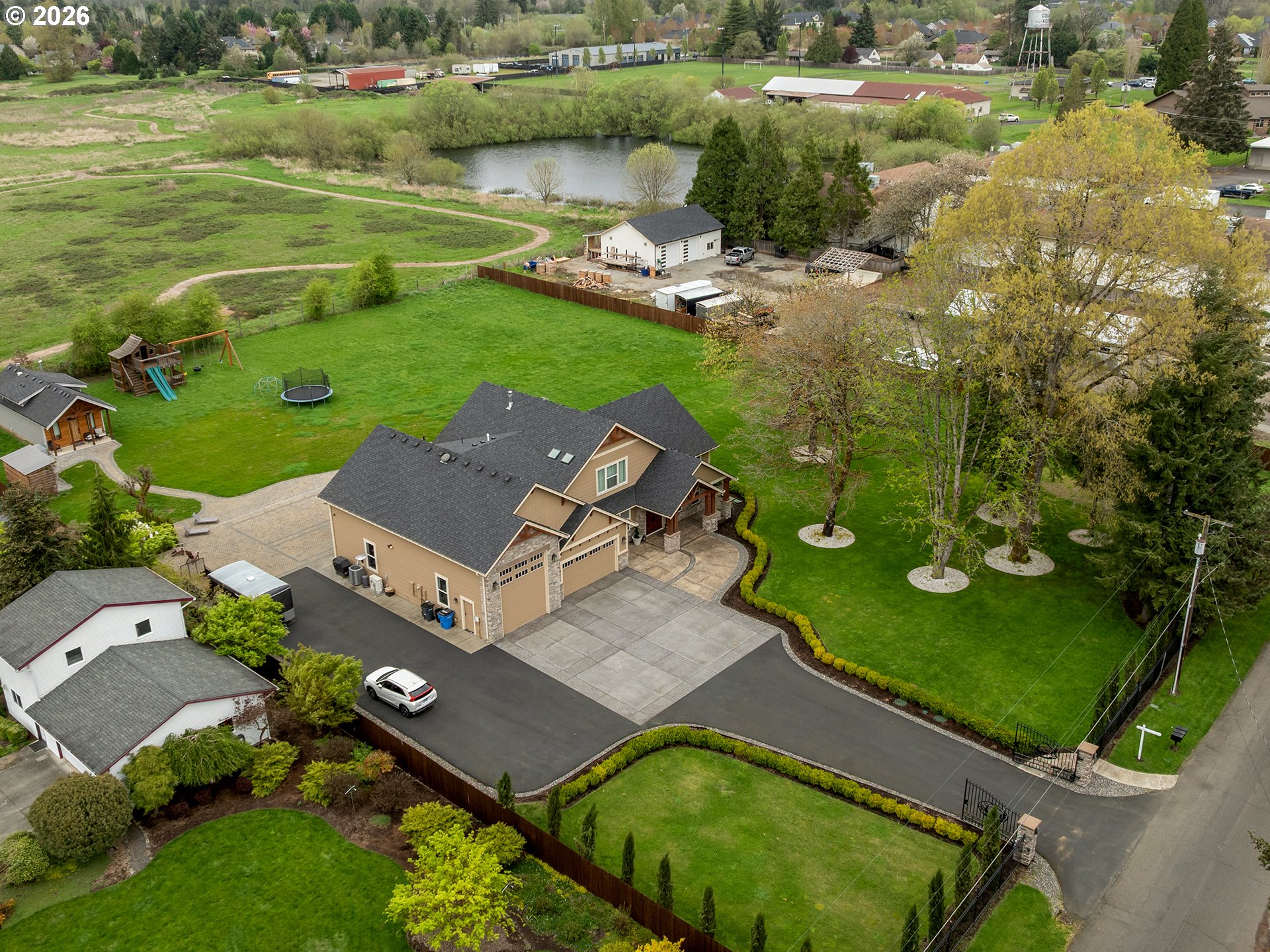 main property photo 44