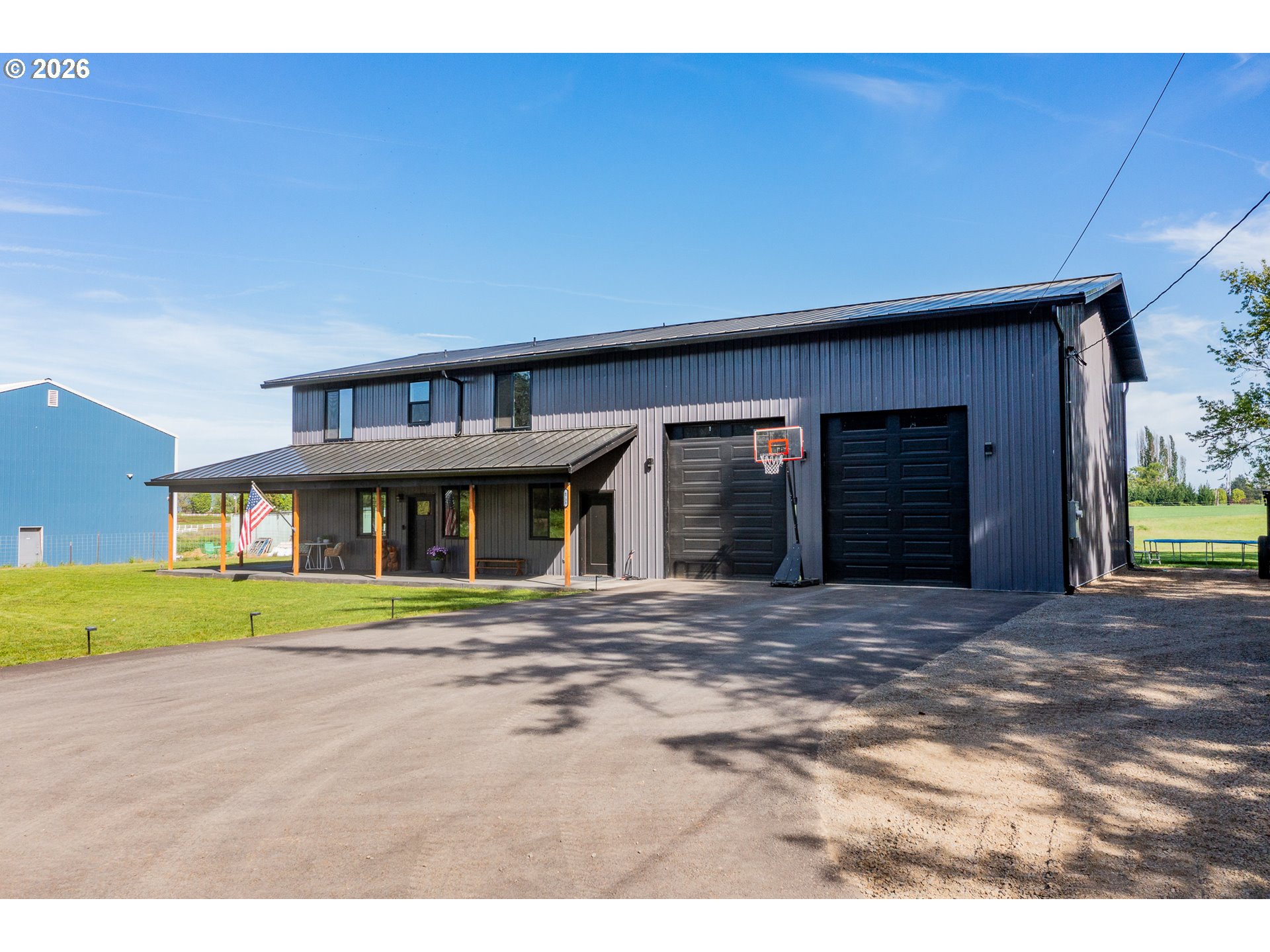 main property photo 40