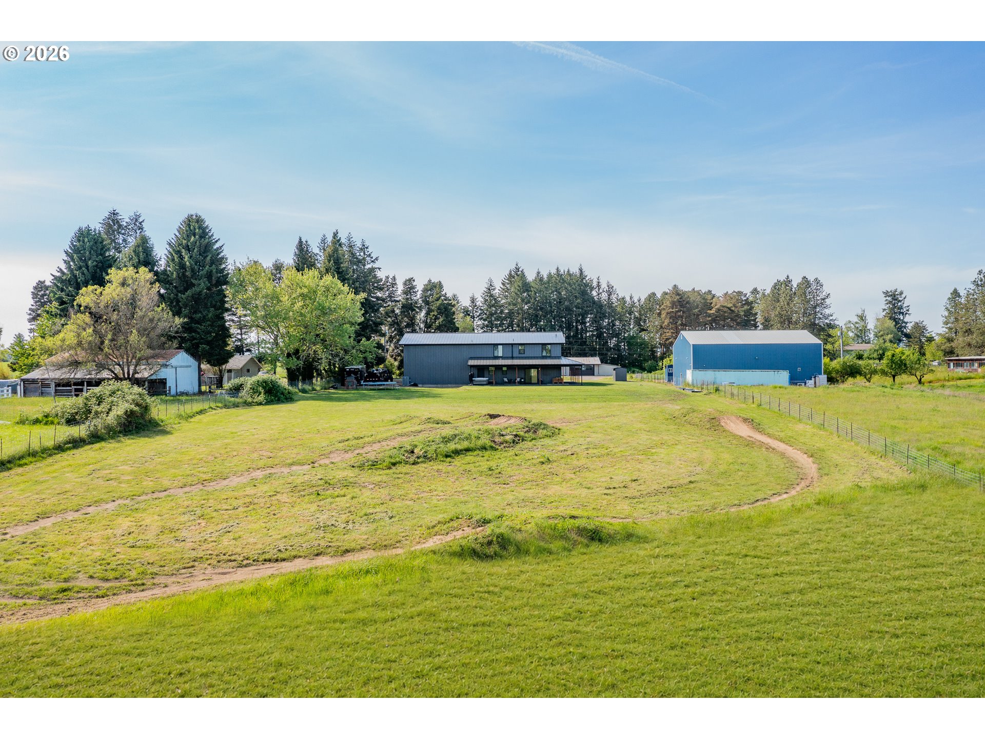main property photo 45