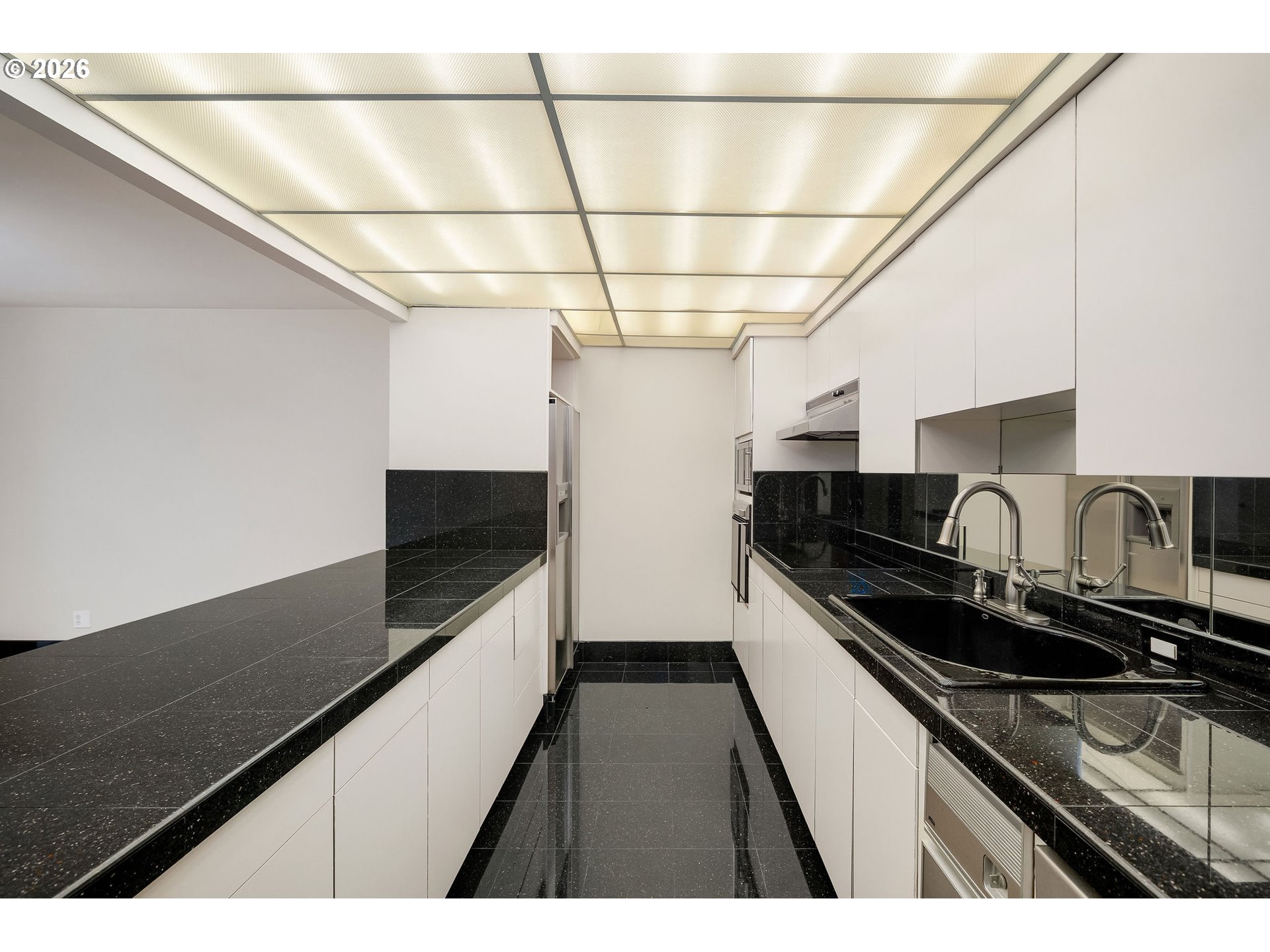 property viewer photo 13