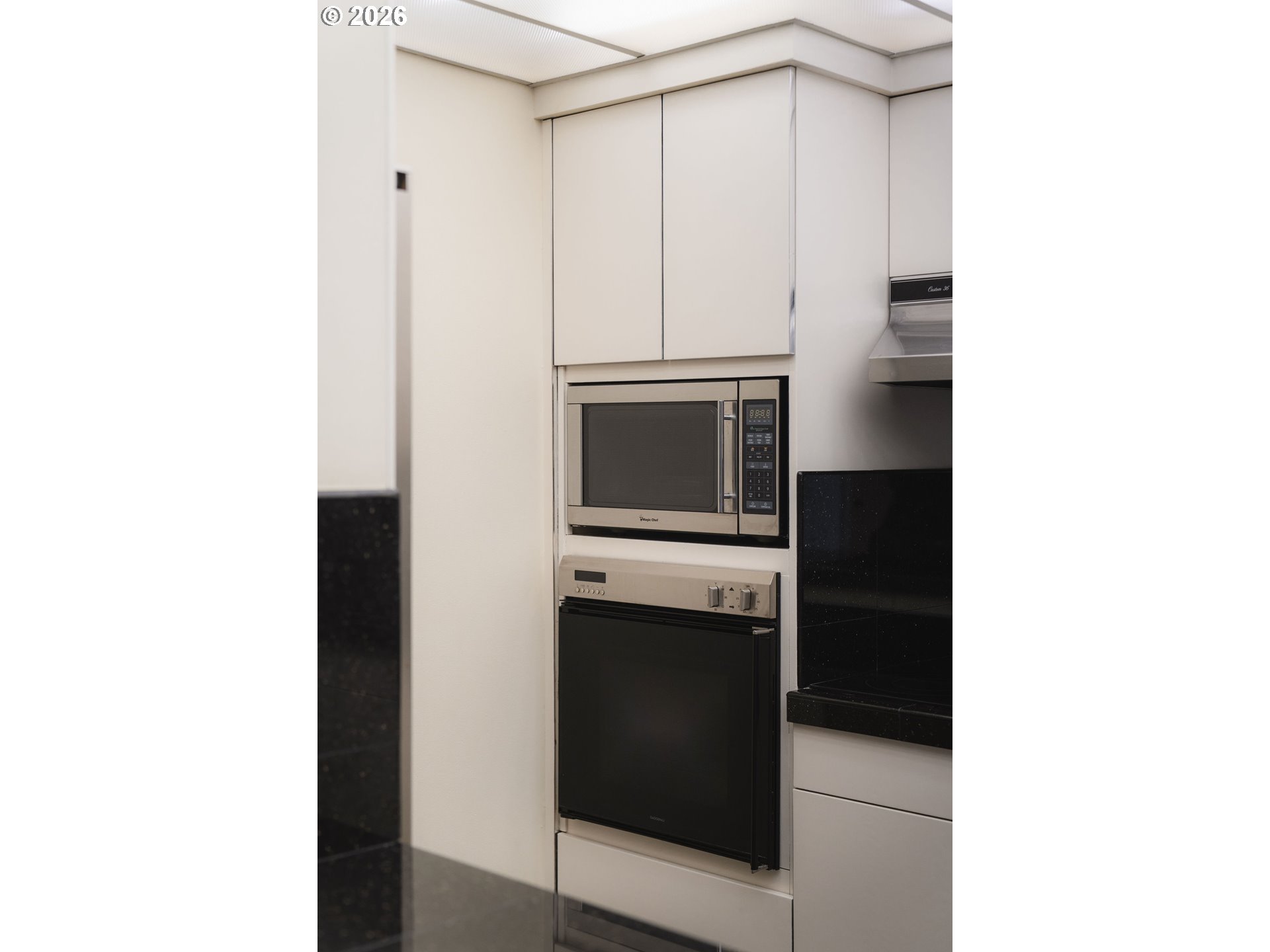 property viewer photo 15