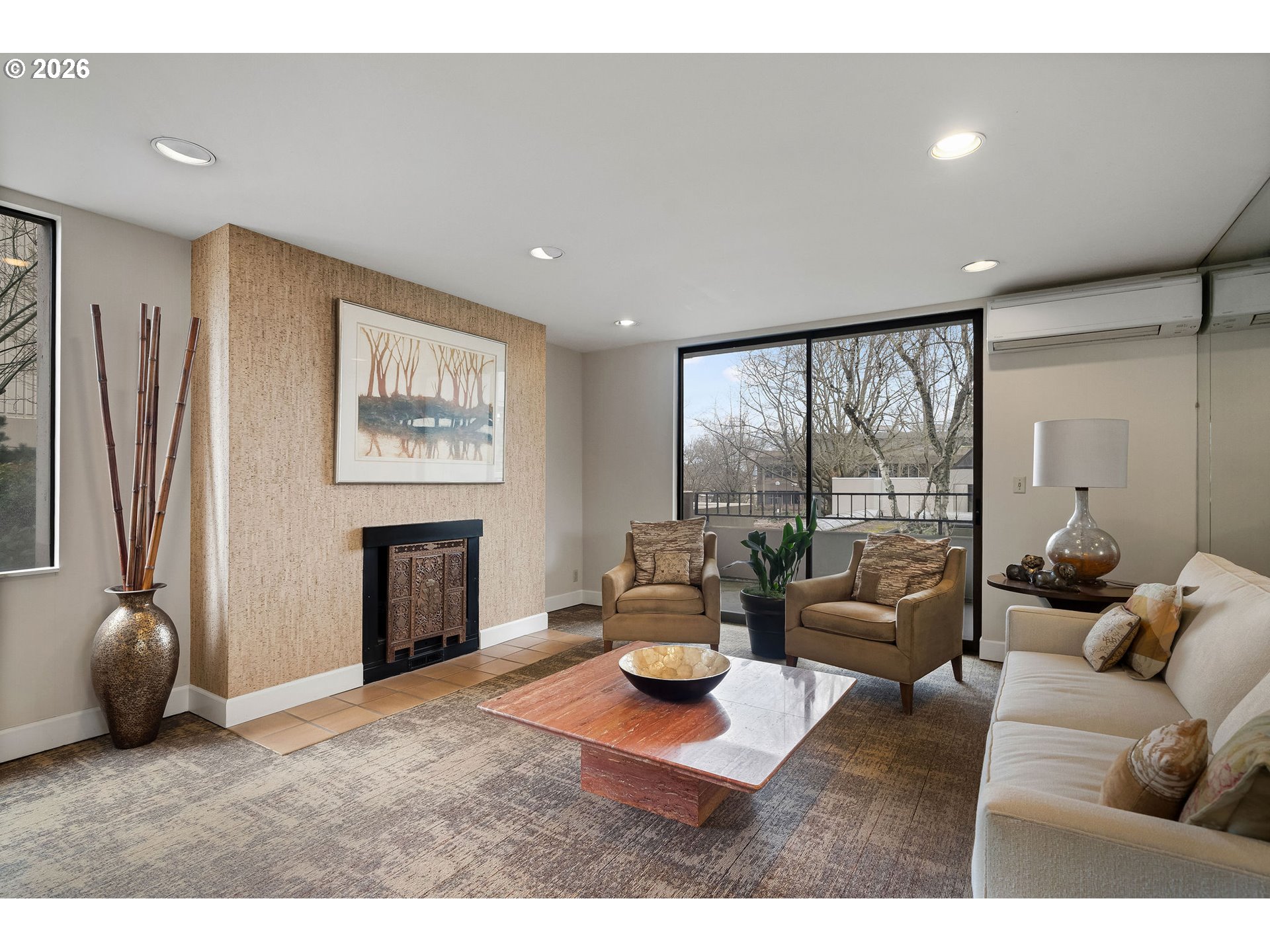 property viewer photo 7
