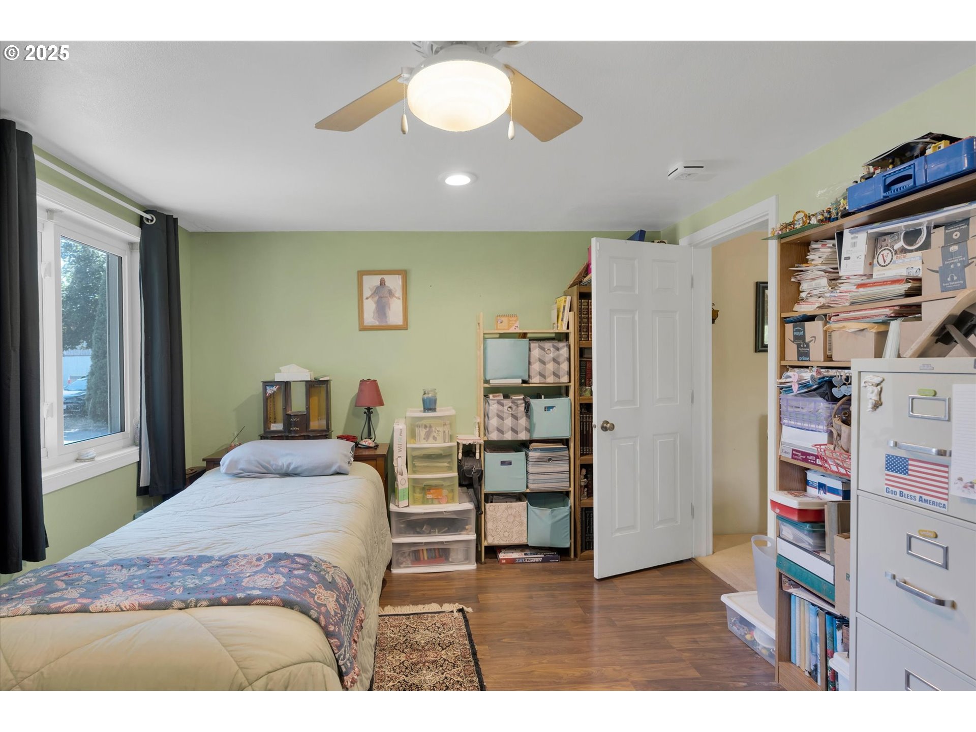 main property photo 12