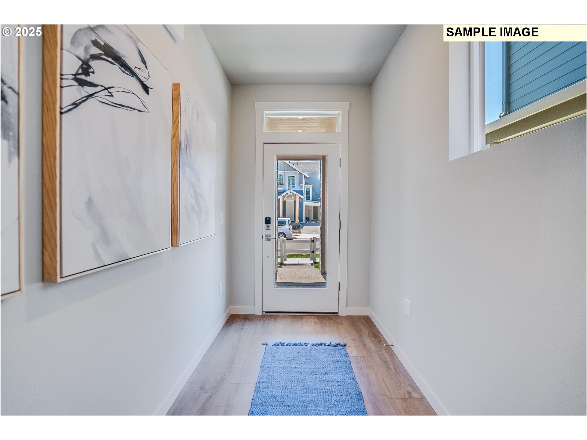 property viewer photo 1