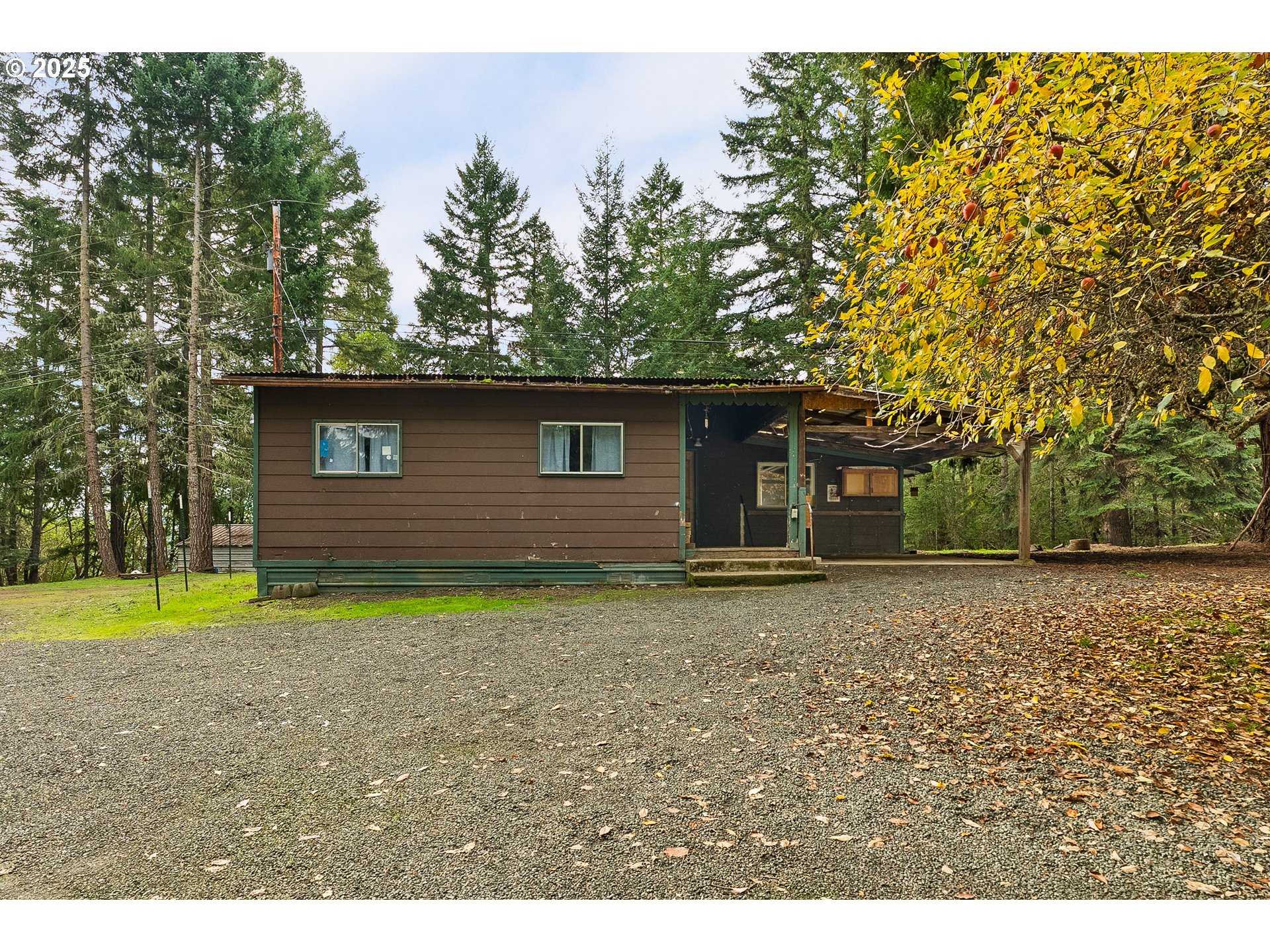 main property photo 17