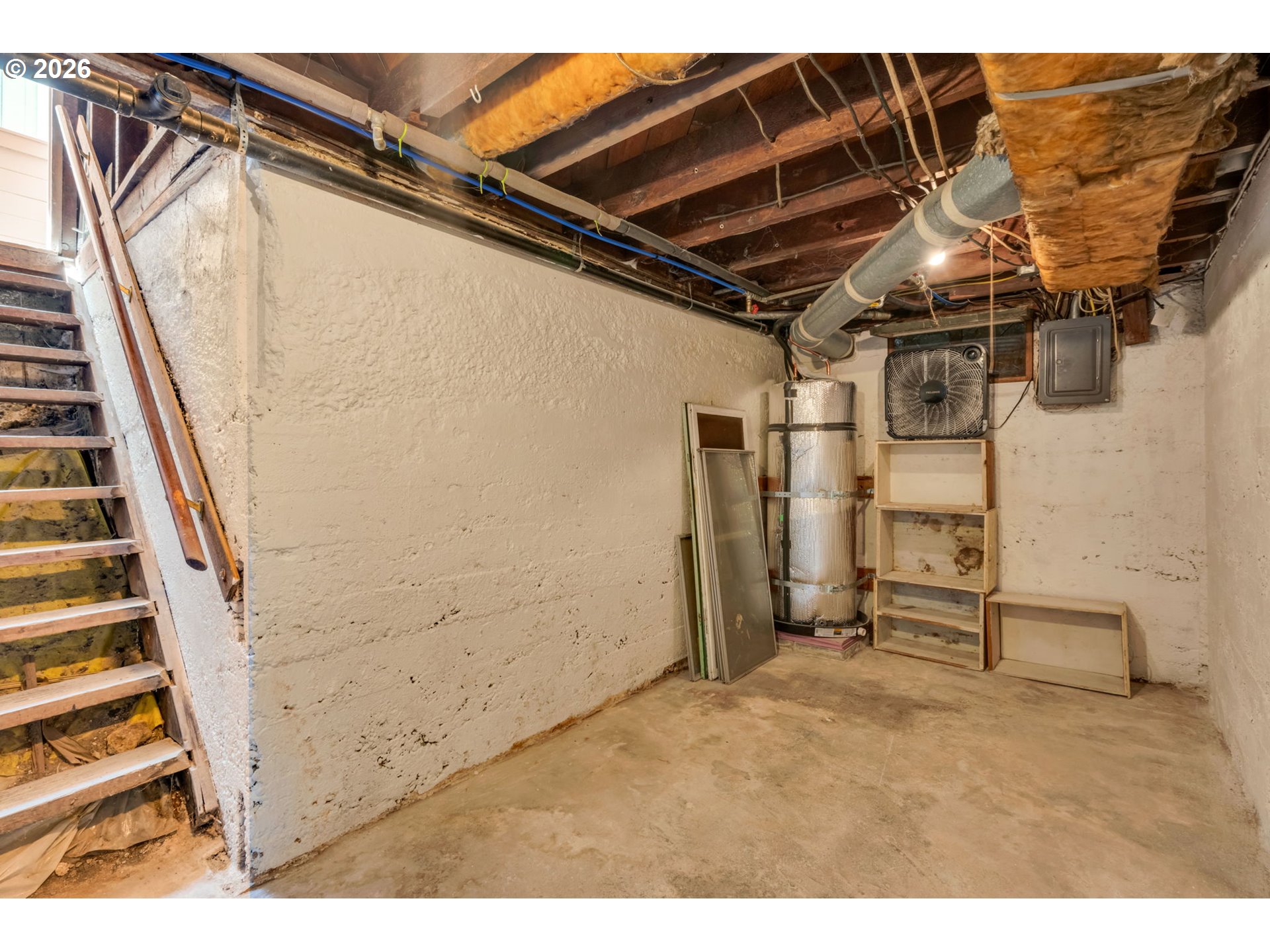 main property photo 23