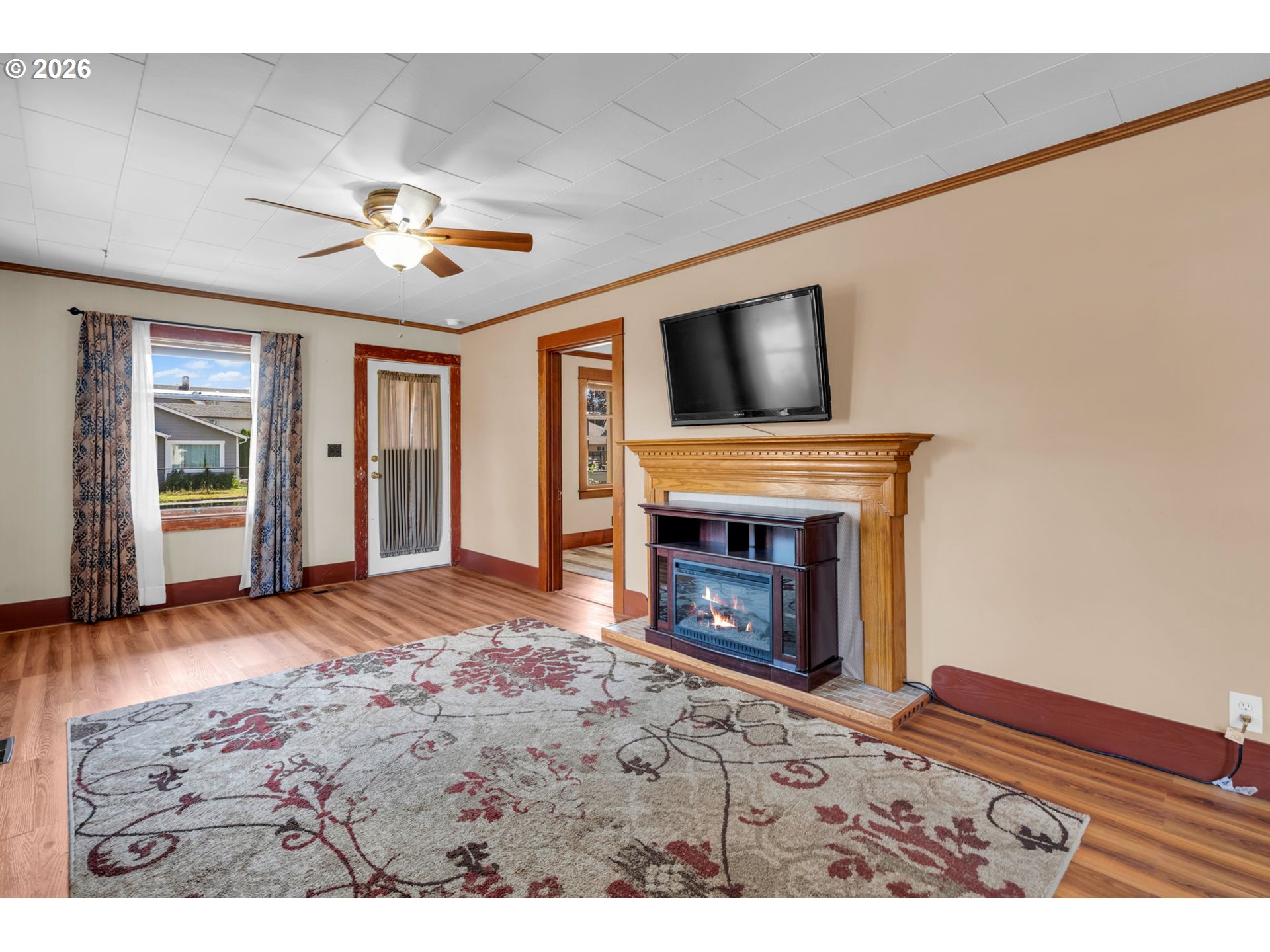 main property photo 5