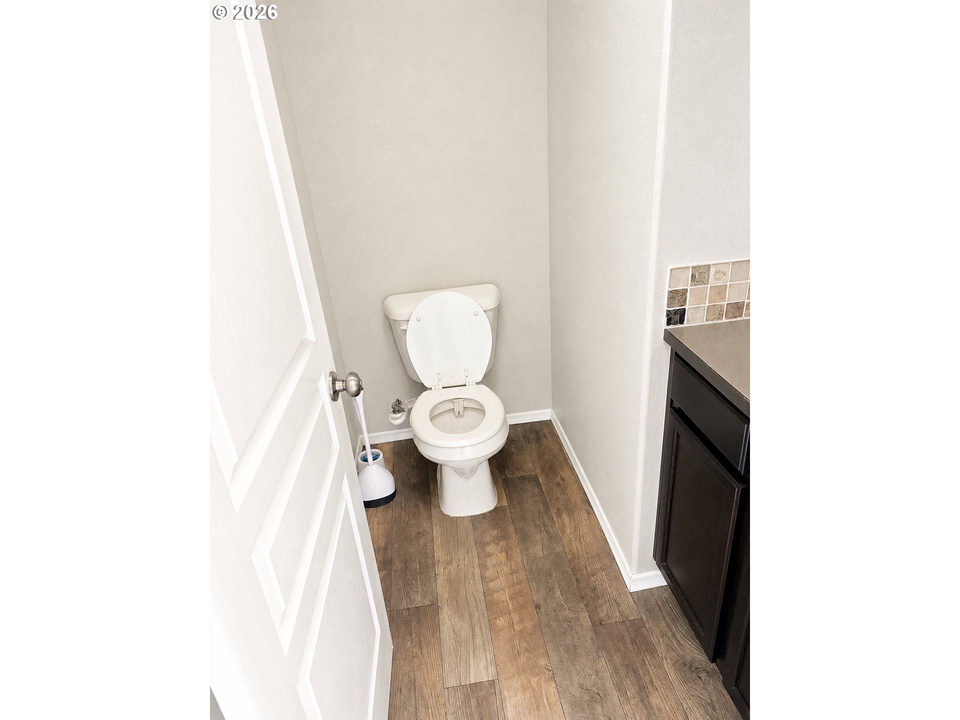 main property photo 20