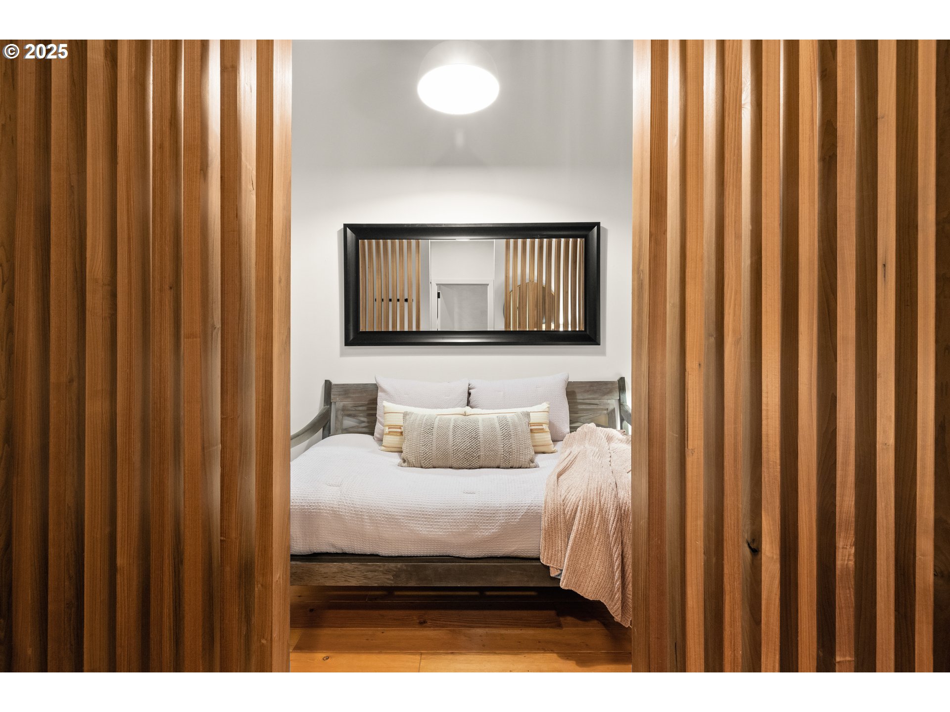 property viewer photo 13