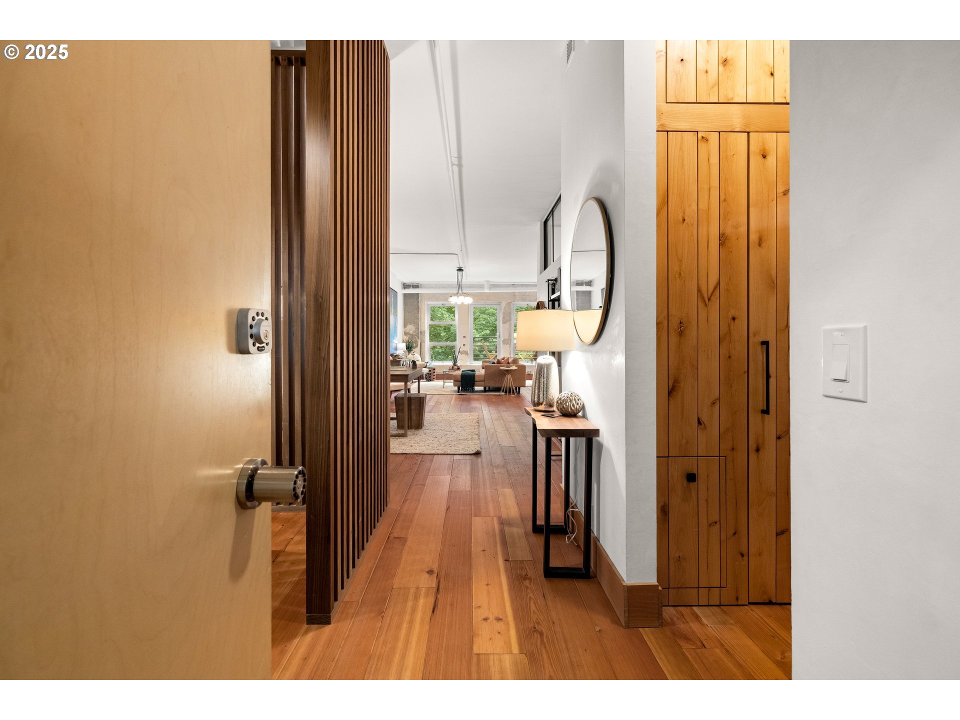property viewer photo 5
