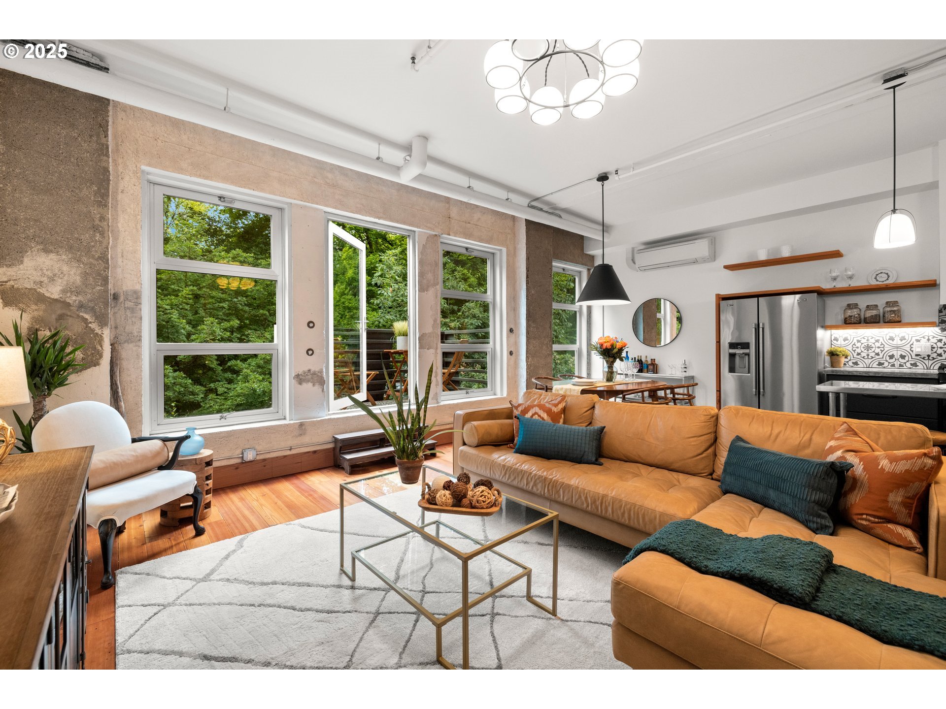 property viewer photo 7