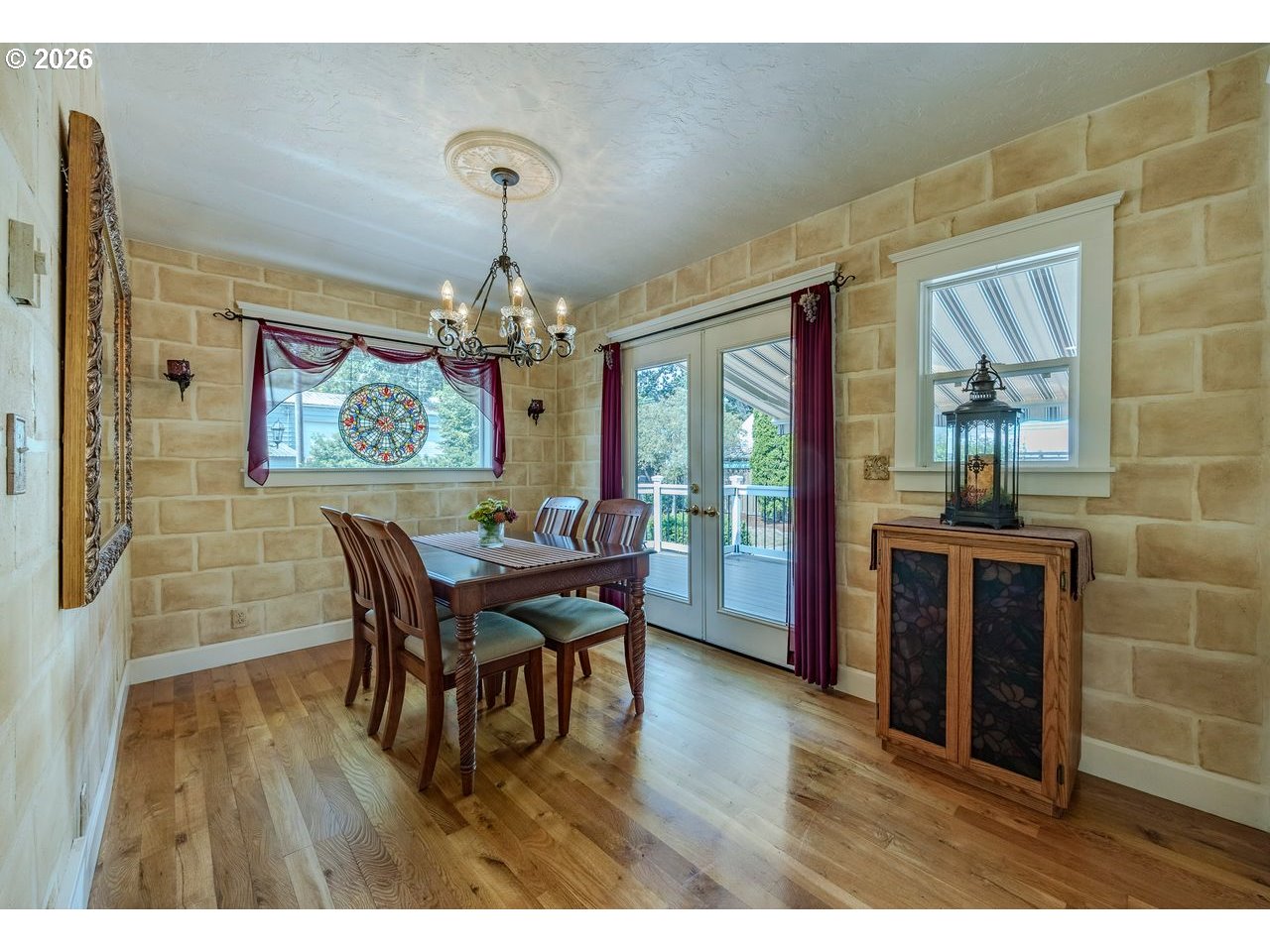 main property photo 16