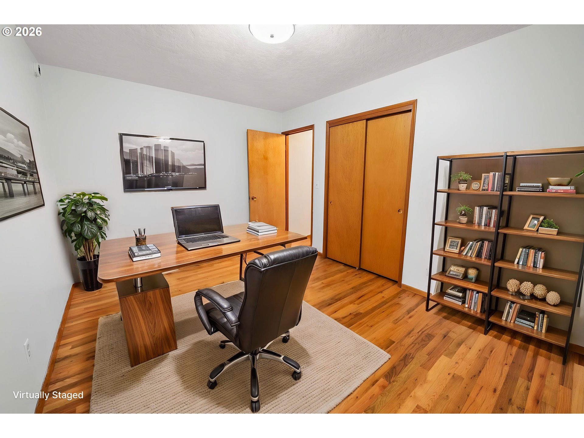 main property photo 26
