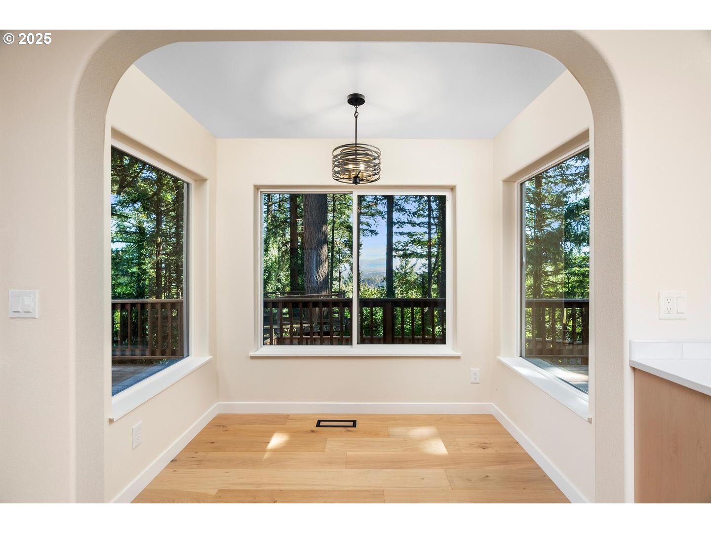 property viewer photo 15