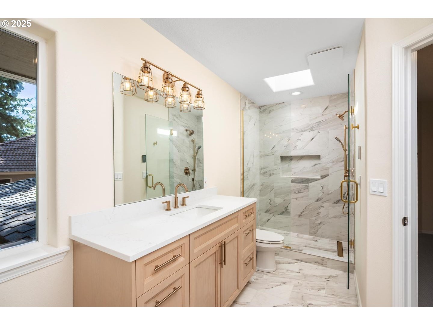 property viewer photo 29