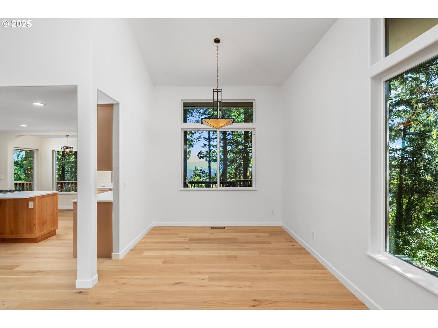 property viewer photo 7