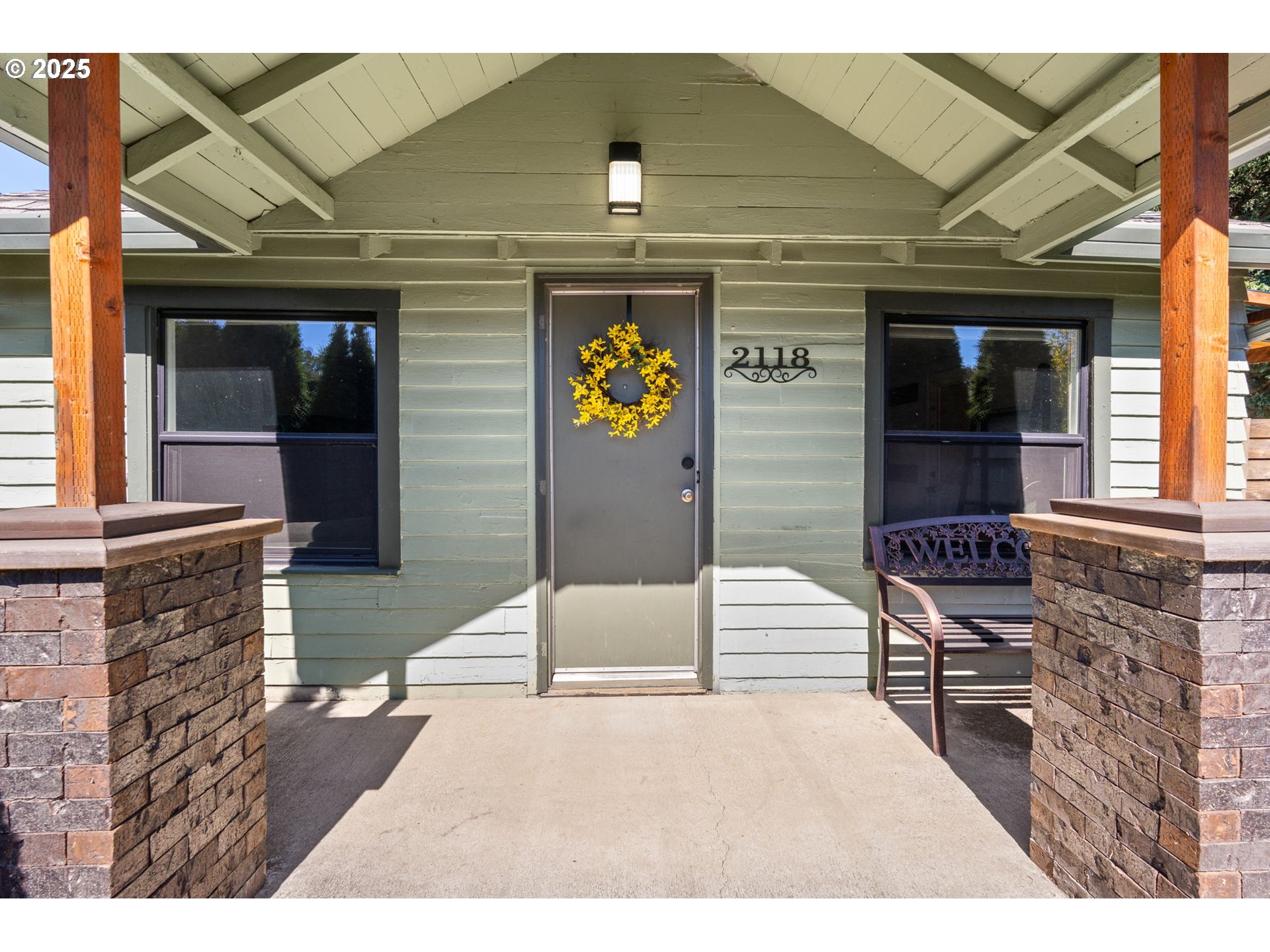 property viewer photo 1
