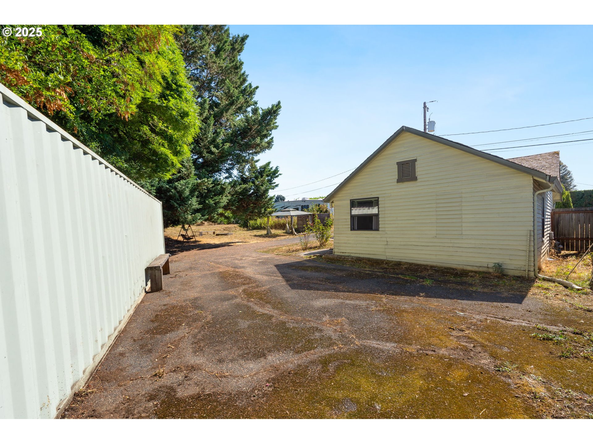 property viewer photo 14