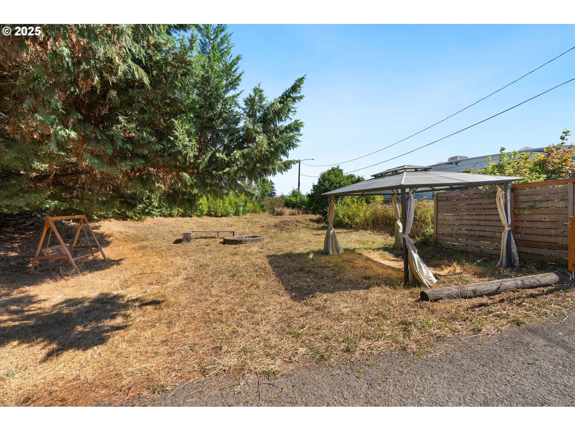 property viewer photo 17