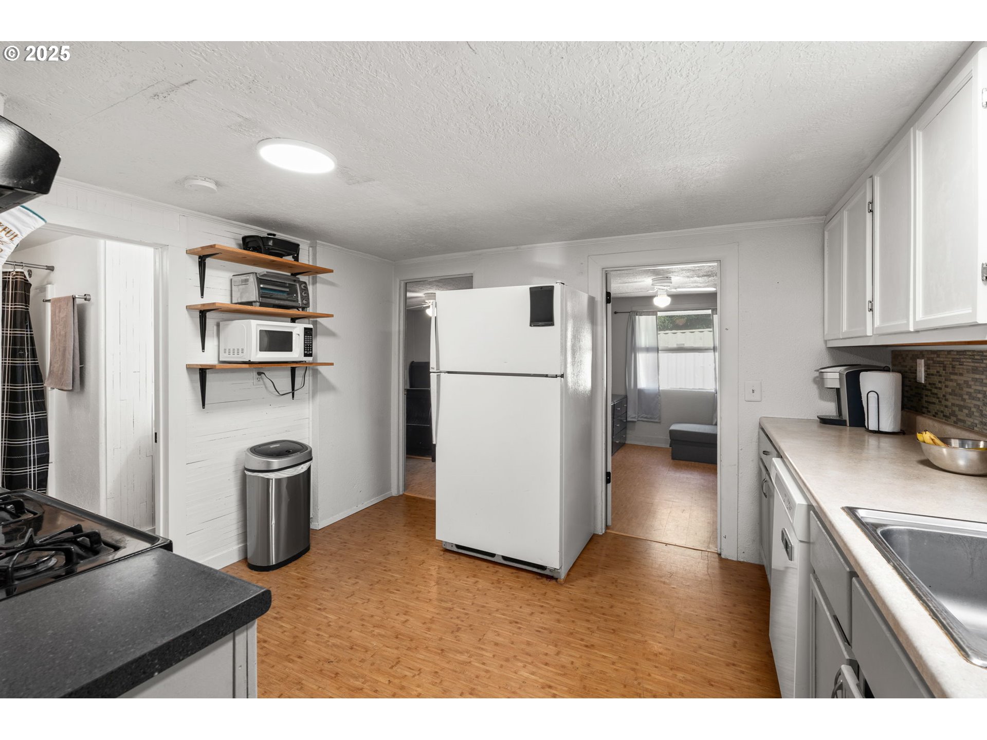property viewer photo 5