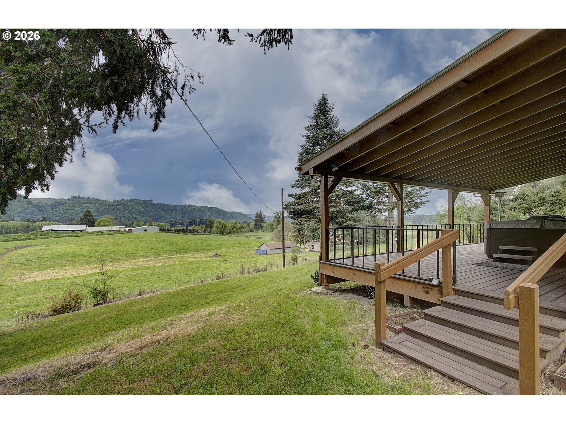 main property photo 30