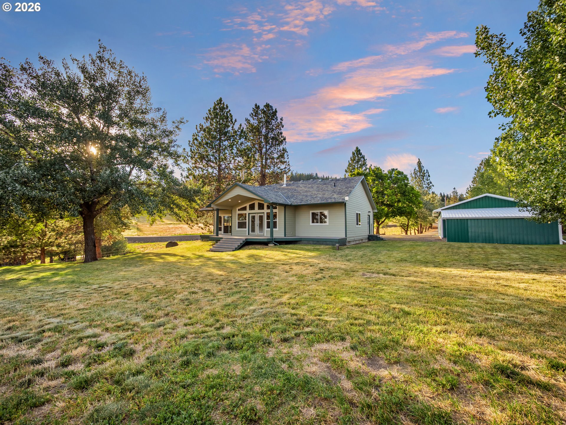 main property photo 22