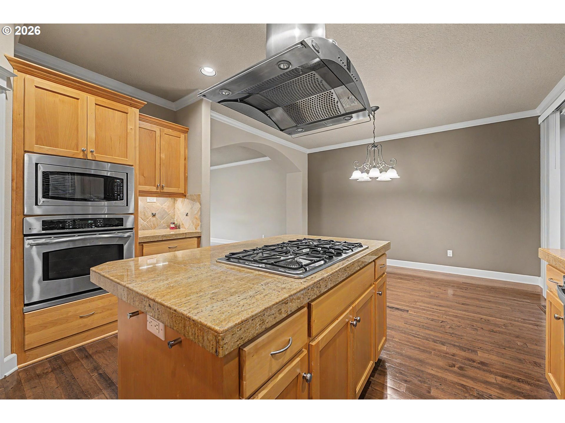 main property photo 5