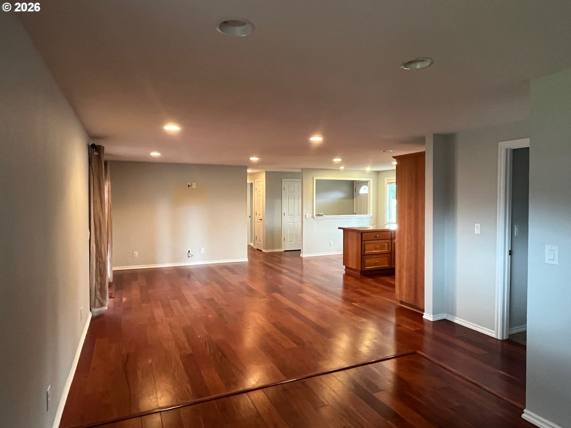 property viewer photo 1