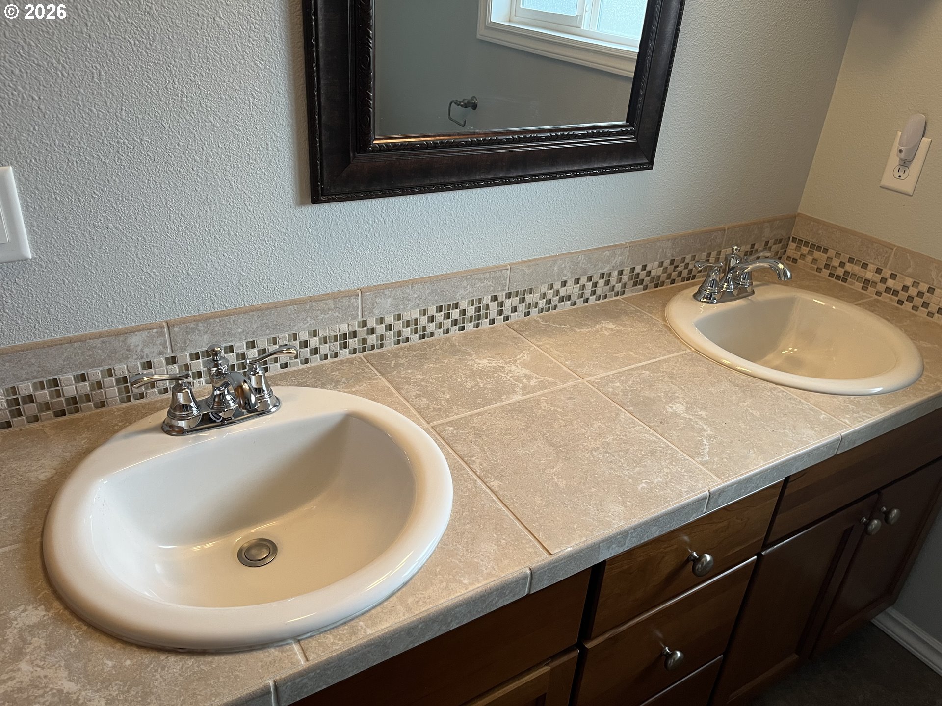 property viewer photo 13