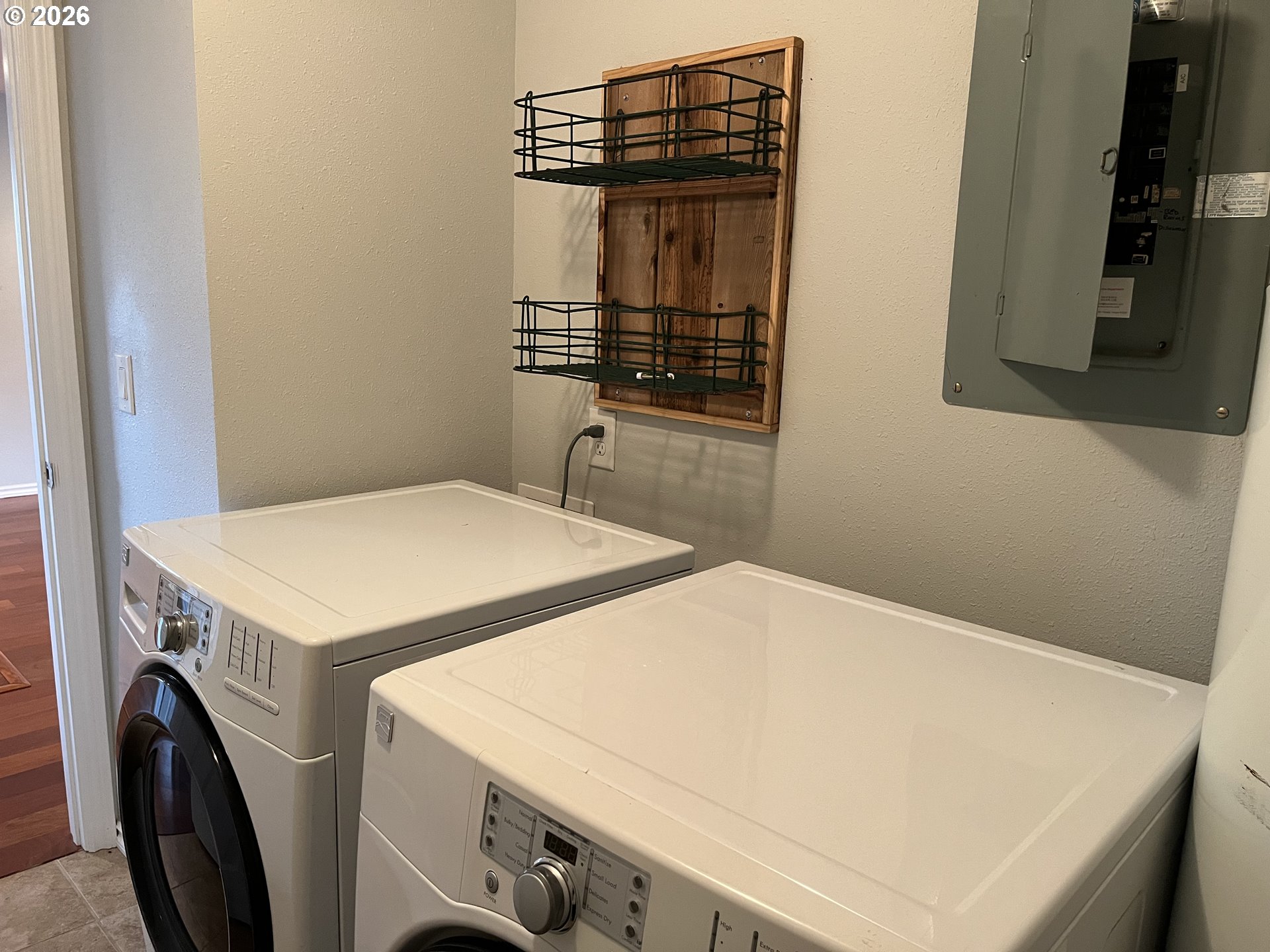 property viewer photo 18