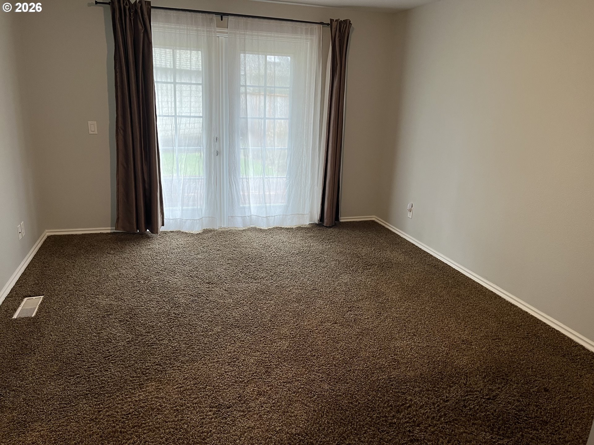 property viewer photo 6