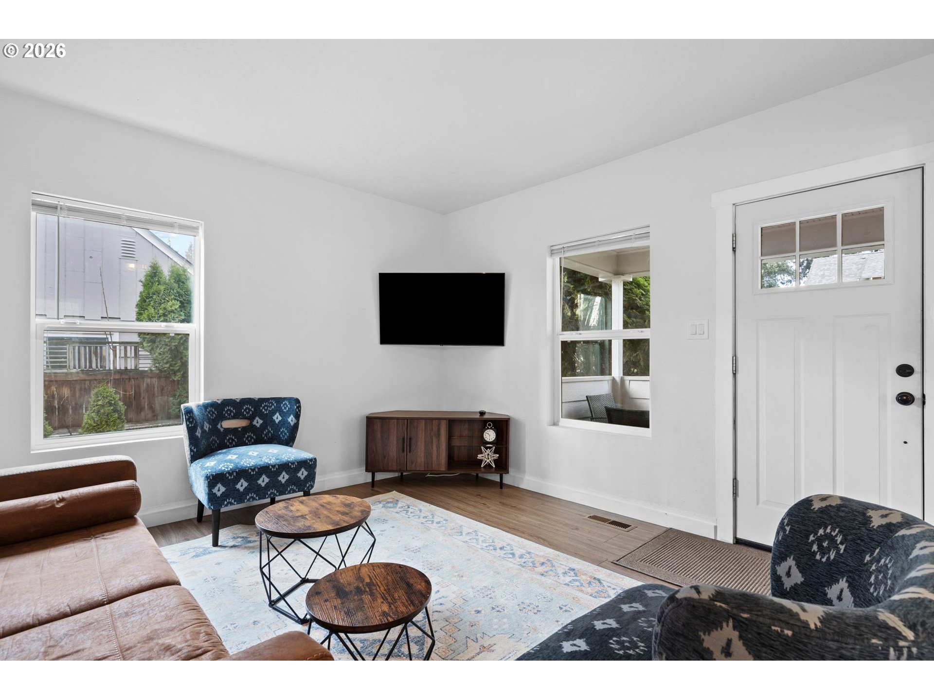 property viewer photo 1